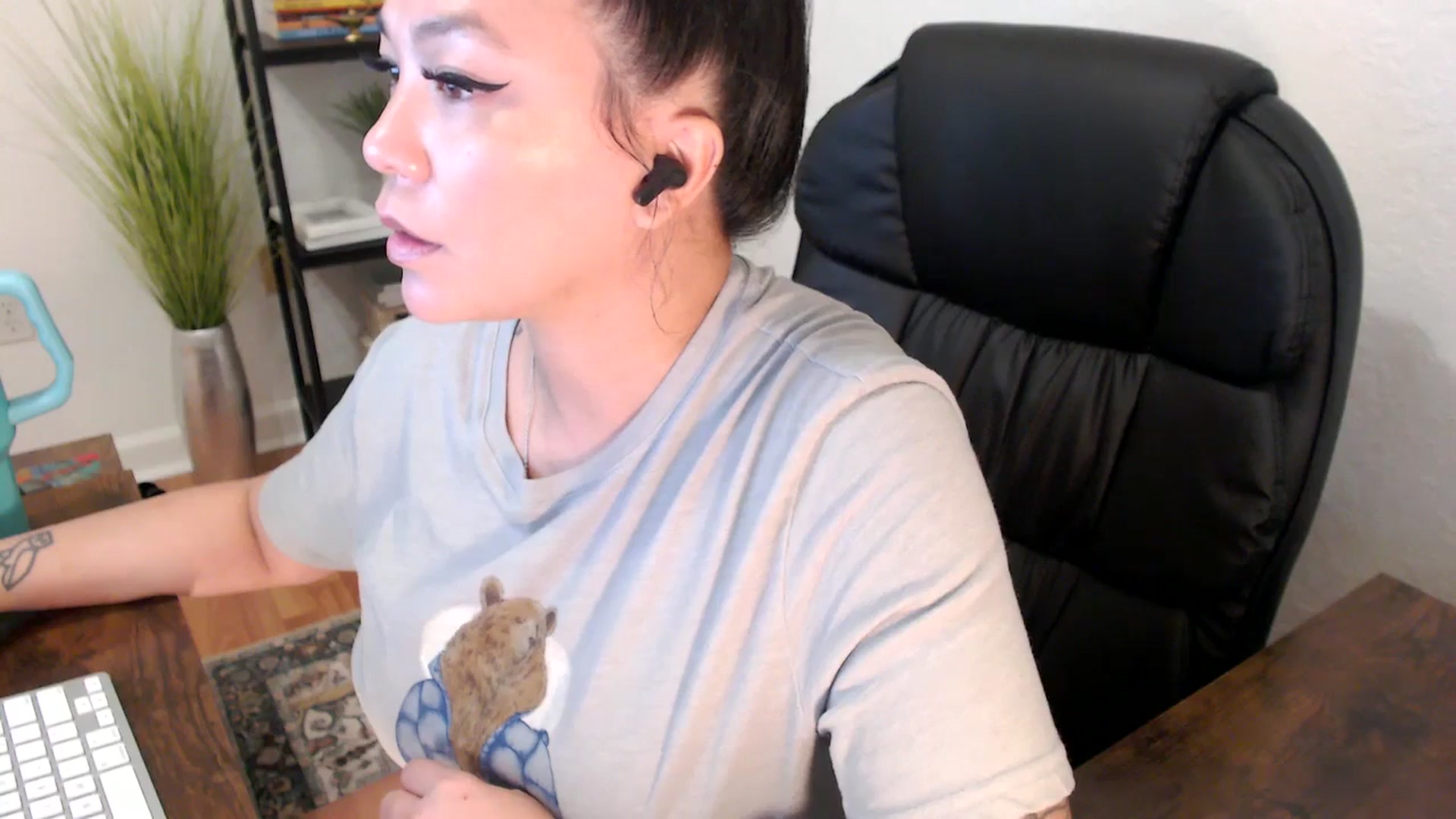 Gallery image thumbnail from MickaylaStar's myfreecams stream on, 01/22/2025, 19:01 image 8 of 20