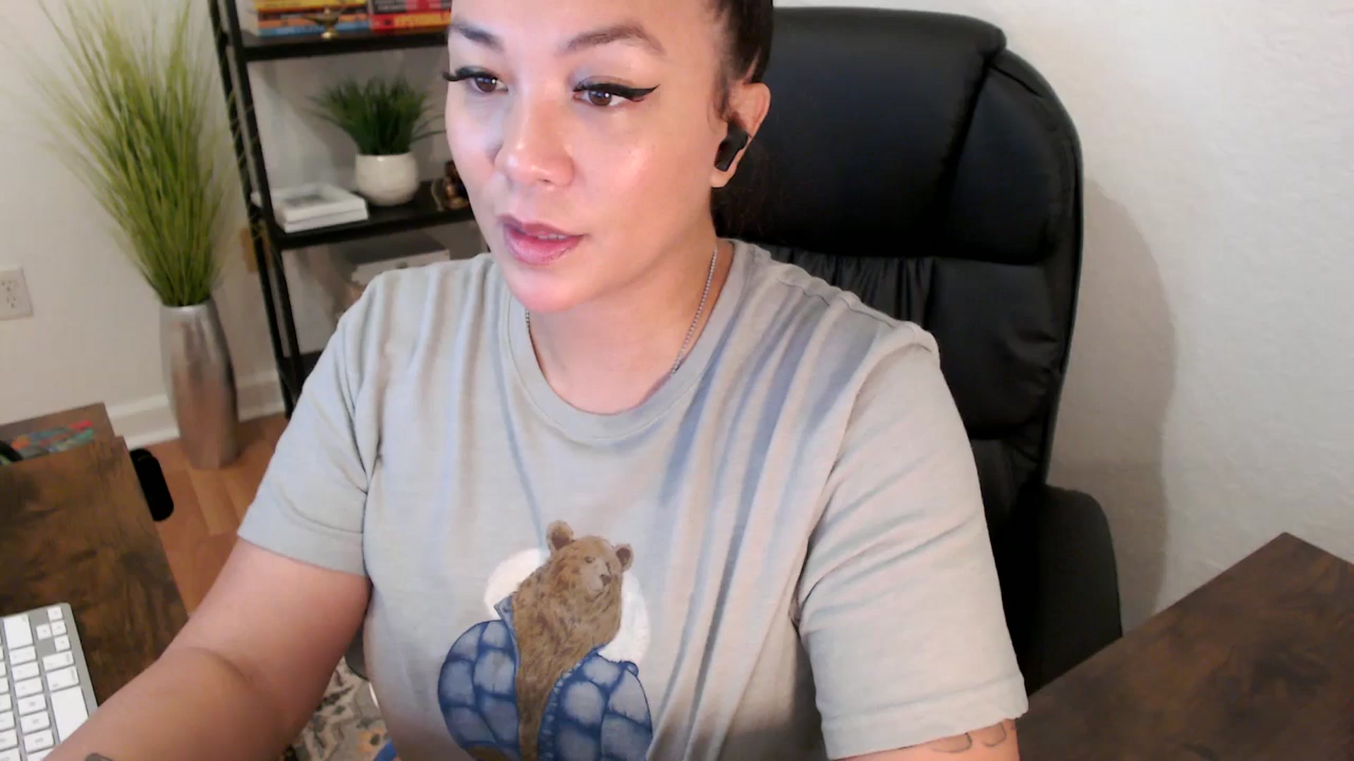 Gallery image thumbnail from MickaylaStar's myfreecams stream on, 01/22/2025, 19:51 image 1 of 20
