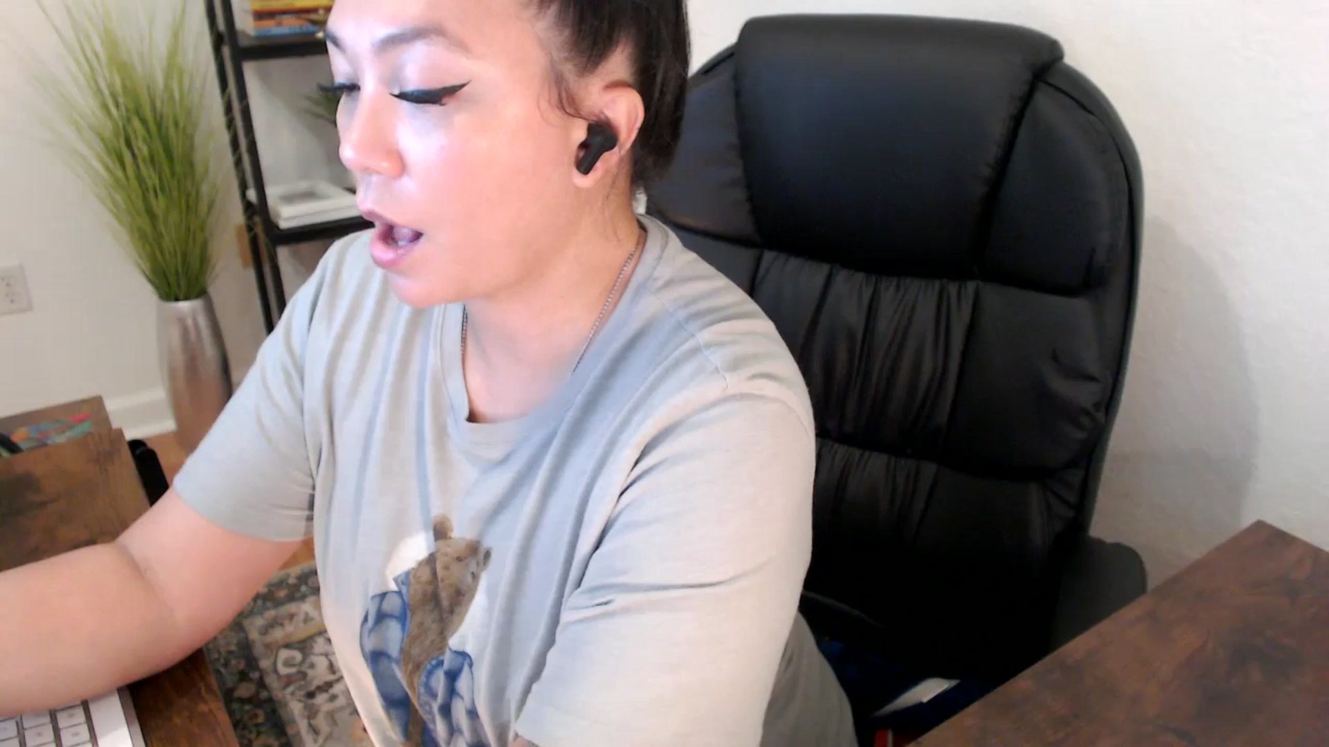 Gallery image thumbnail from MickaylaStar's myfreecams stream on, 01/22/2025, 20:53 image 11 of 20