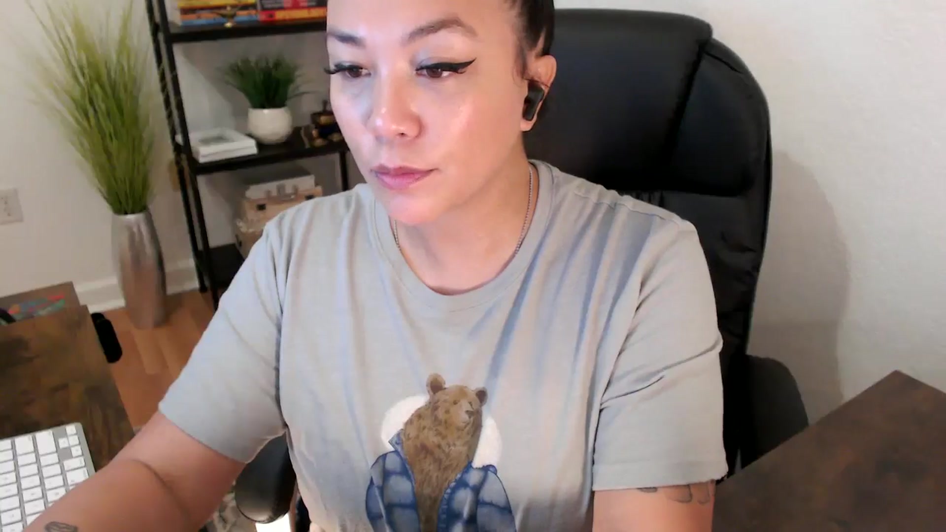 Gallery image thumbnail from MickaylaStar's myfreecams stream on, 01/22/2025, 20:53 image 7 of 20