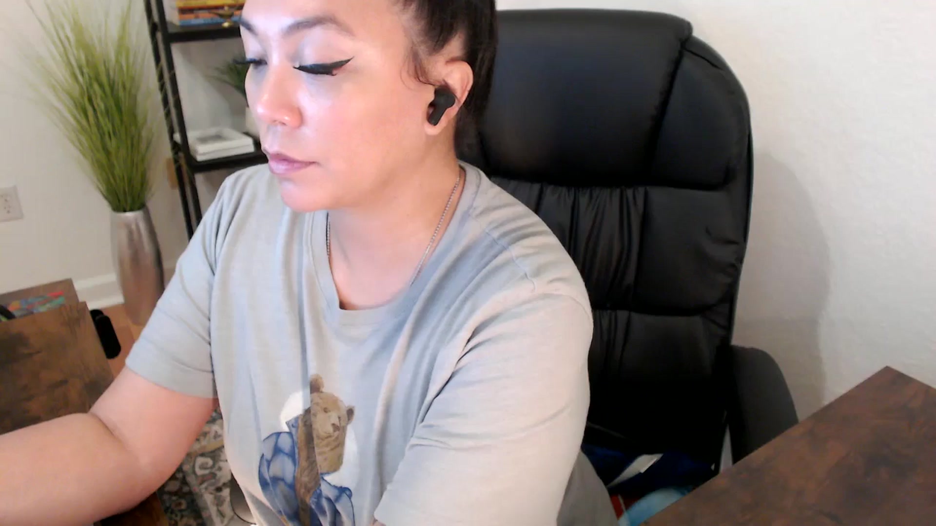 Gallery image thumbnail from MickaylaStar's myfreecams stream on, 01/22/2025, 20:53 image 9 of 20