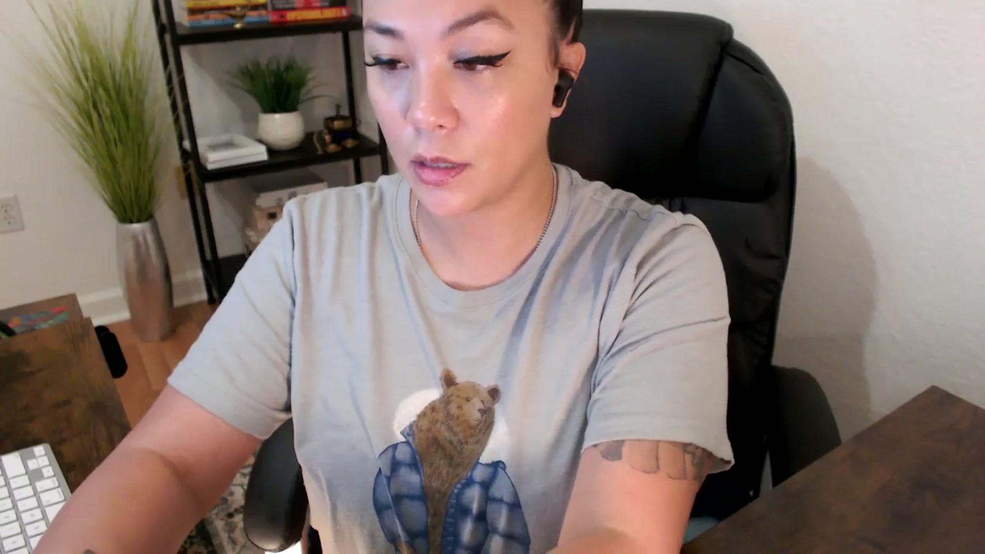 Gallery image thumbnail from MickaylaStar's myfreecams stream on, 01/22/2025, 20:53 image 3 of 20