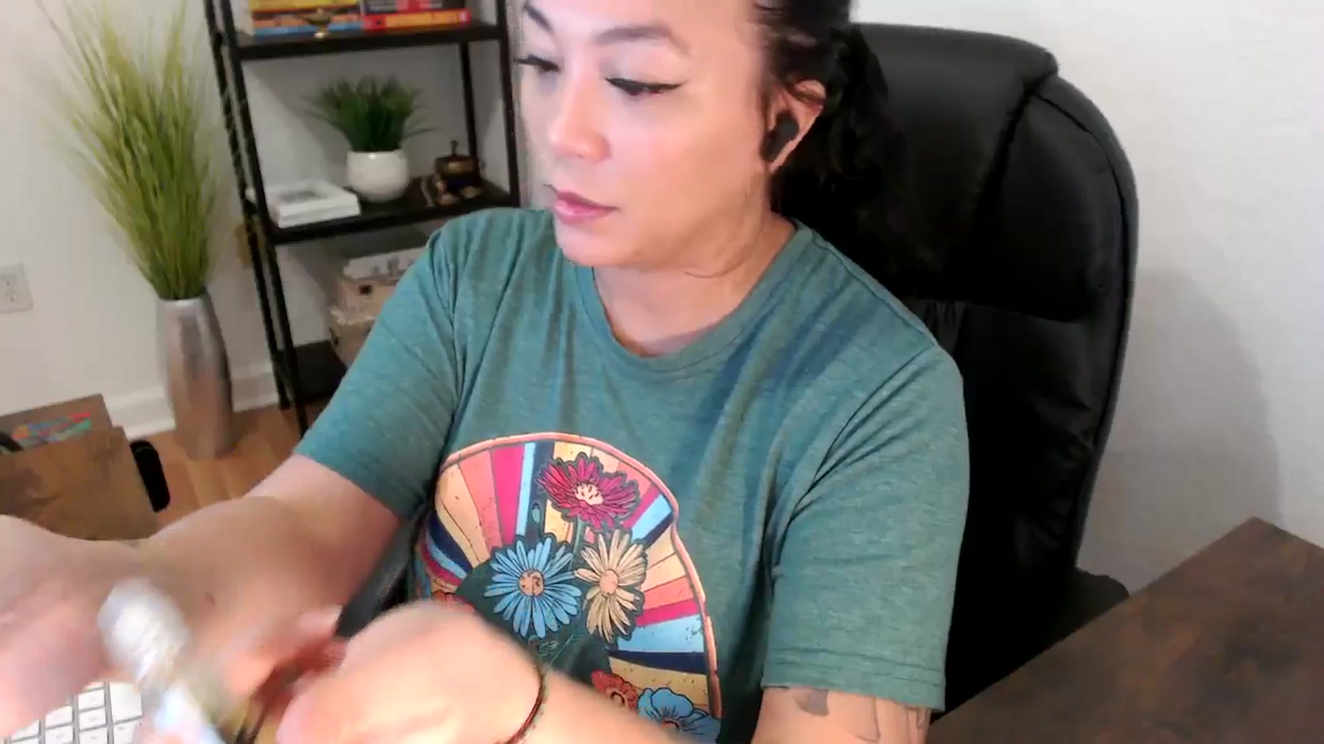 Gallery image thumbnail from MickaylaStar's myfreecams stream on, 01/23/2025, 16:35 image 17 of 20