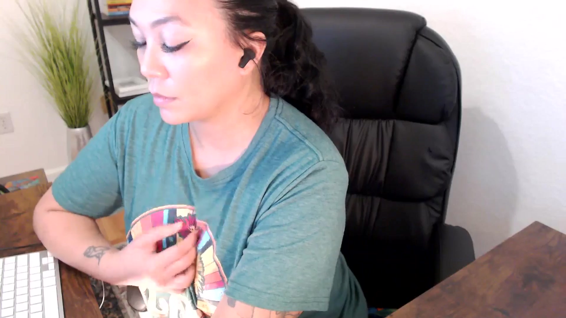 Gallery image thumbnail from MickaylaStar's myfreecams stream on, 01/23/2025, 17:30 image 8 of 20