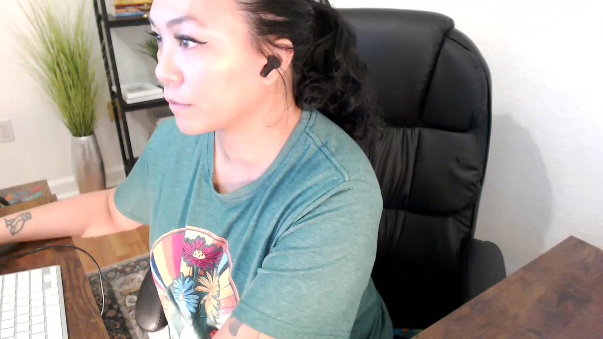Gallery image thumbnail from MickaylaStar's myfreecams stream on, 01/23/2025, 17:30 image 9 of 20