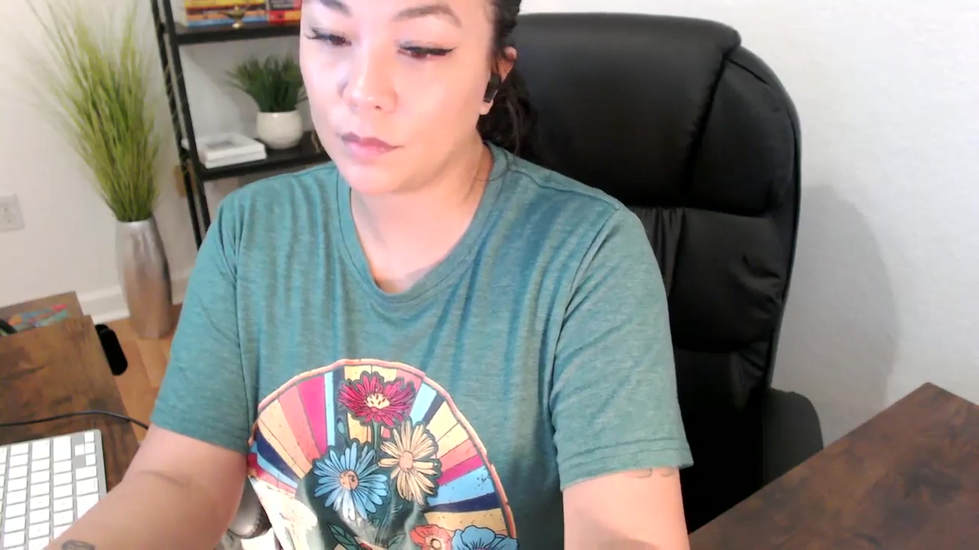 Gallery image thumbnail from MickaylaStar's myfreecams stream on, 01/23/2025, 17:30 image 5 of 20