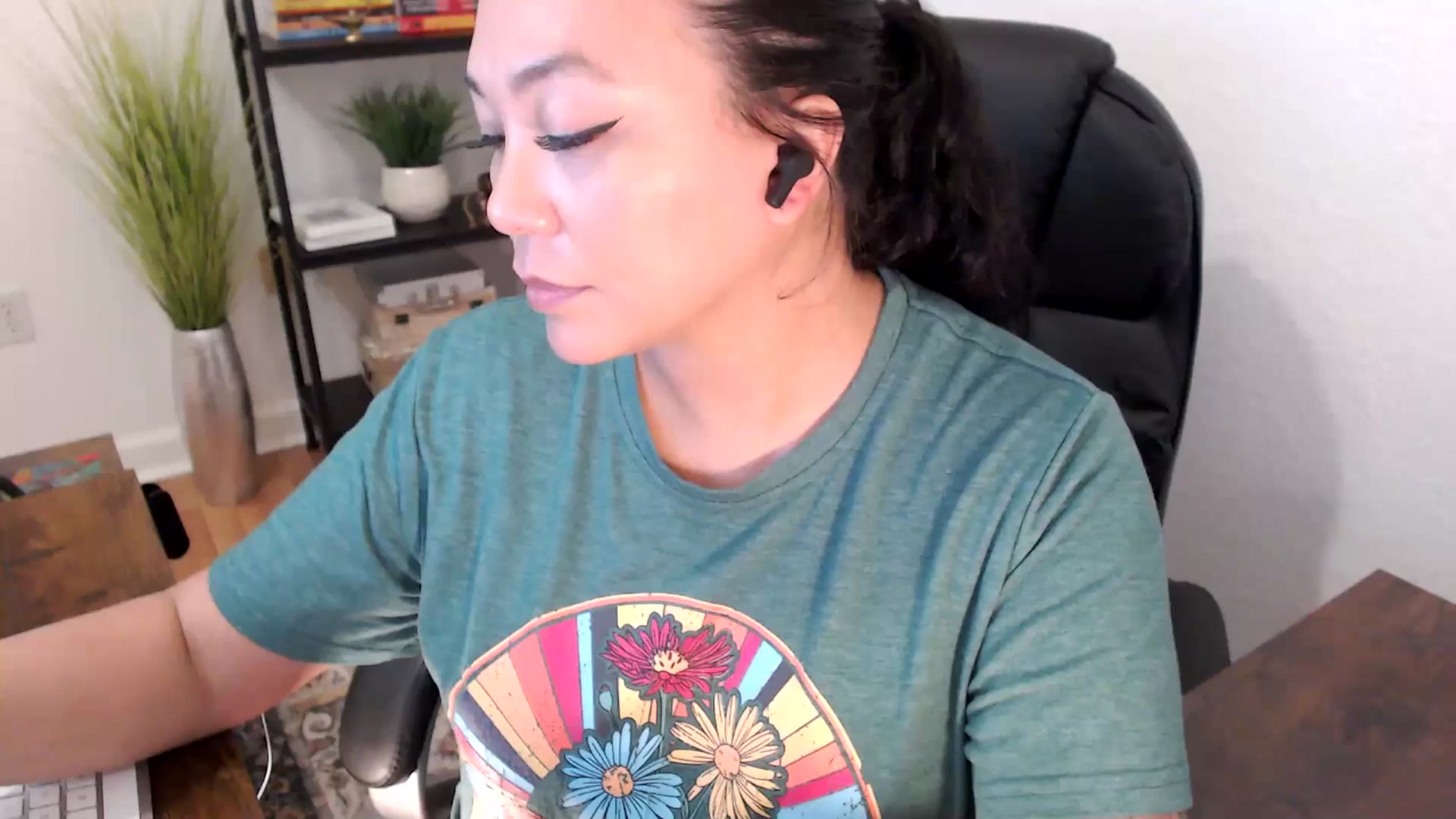 Gallery image thumbnail from MickaylaStar's myfreecams stream on, 01/23/2025, 18:02 image 13 of 20