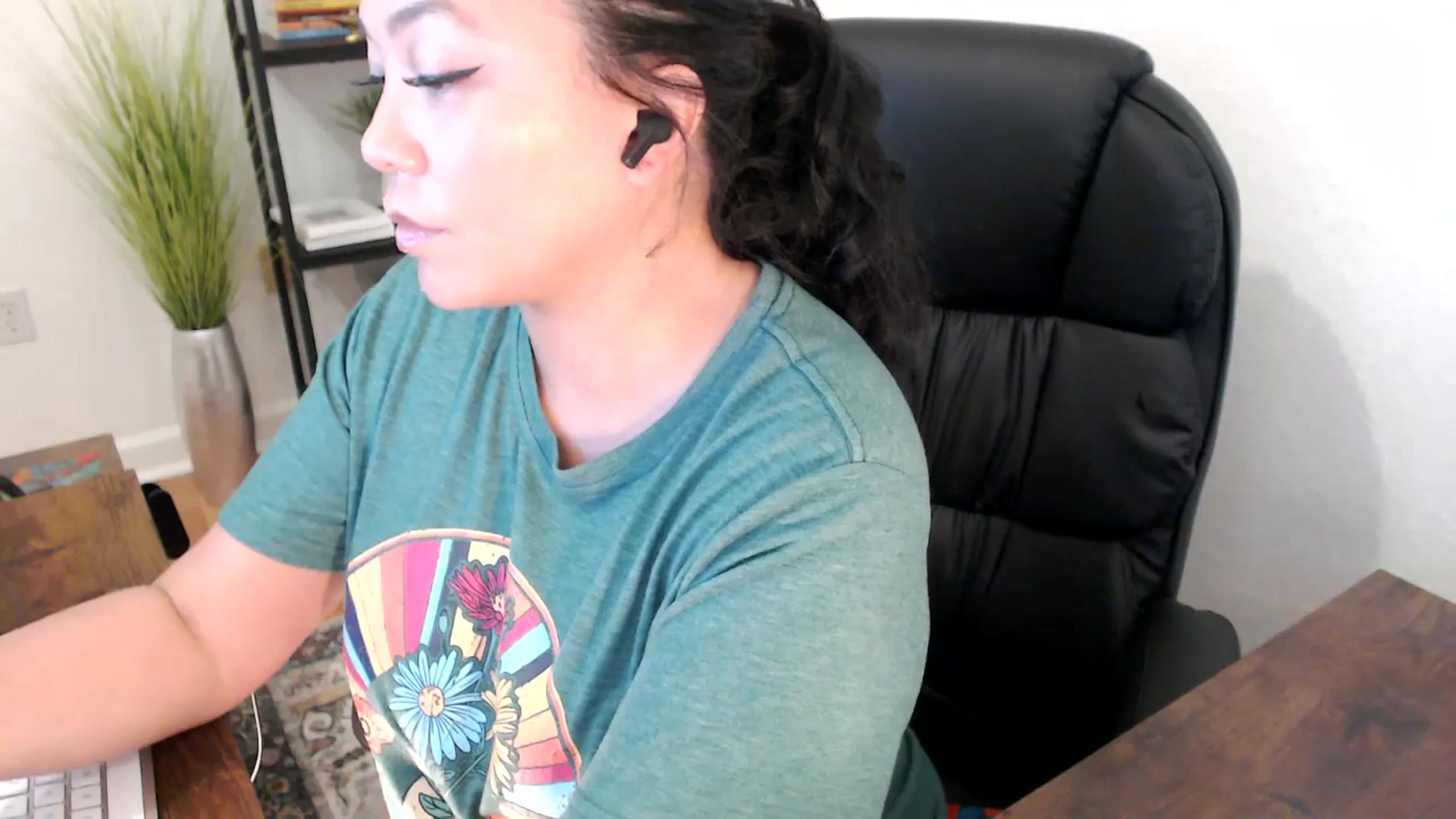 Gallery image thumbnail from MickaylaStar's myfreecams stream on, 01/23/2025, 18:02 image 2 of 20