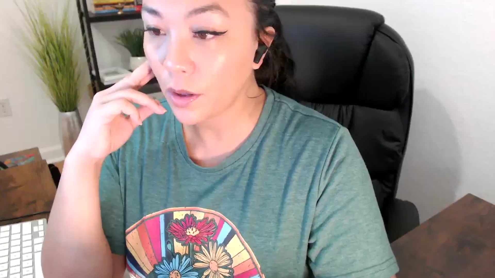 Gallery image thumbnail from MickaylaStar's myfreecams stream on, 01/23/2025, 18:02 image 12 of 20