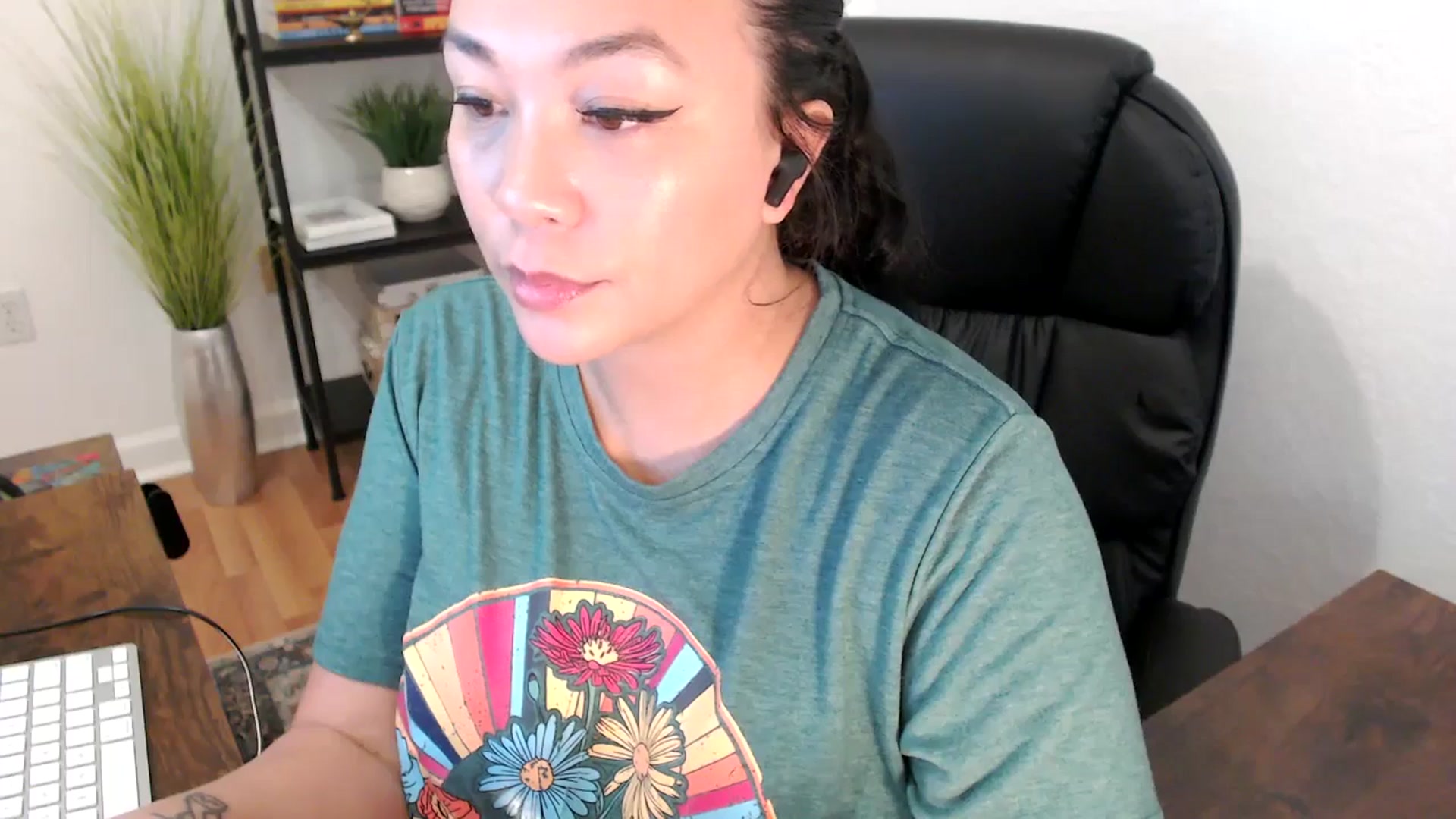 Gallery image thumbnail from MickaylaStar's myfreecams stream on, 01/23/2025, 18:02 image 10 of 20
