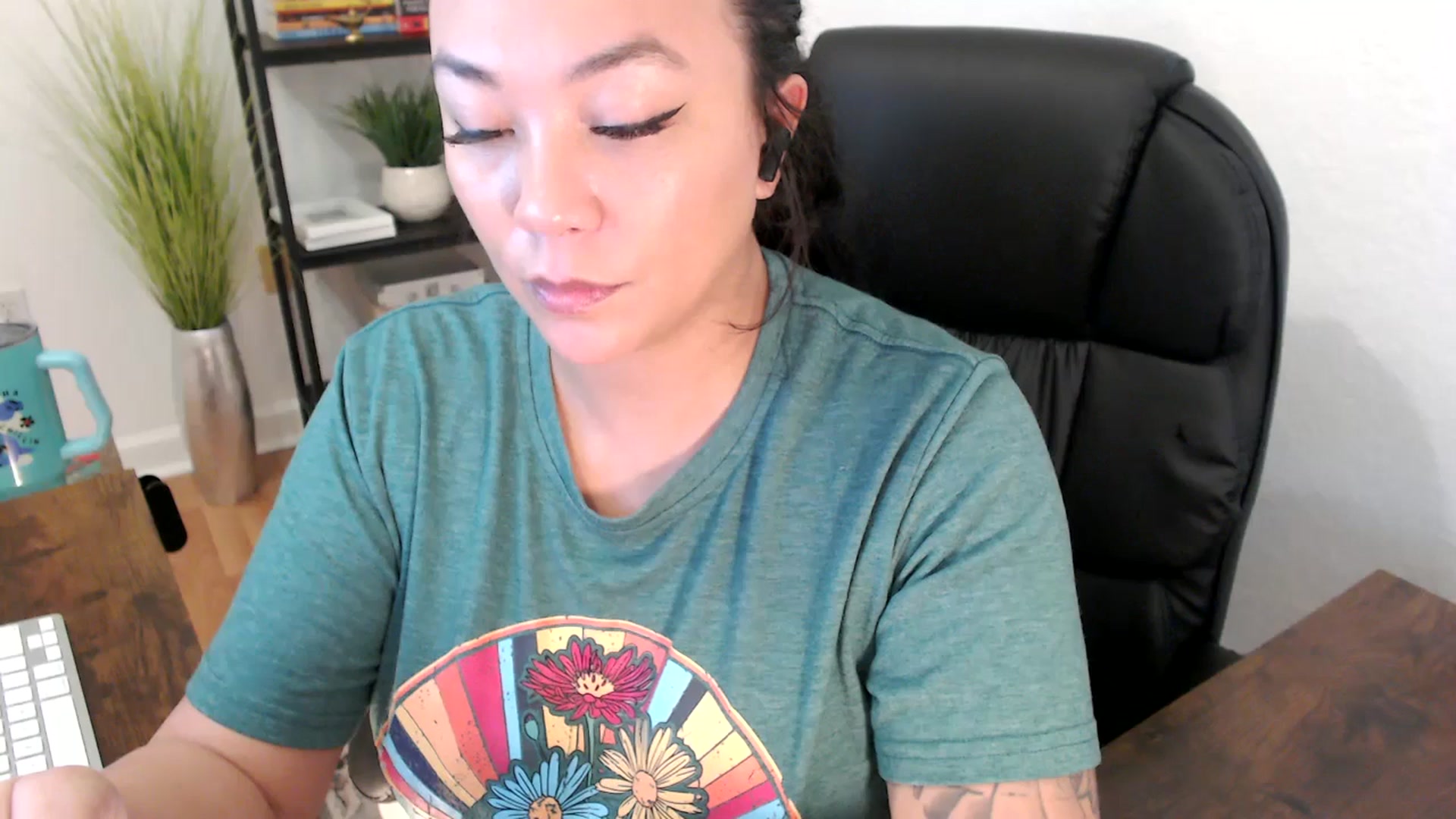 Gallery image thumbnail from MickaylaStar's myfreecams stream on, 01/23/2025, 20:30 image 4 of 20