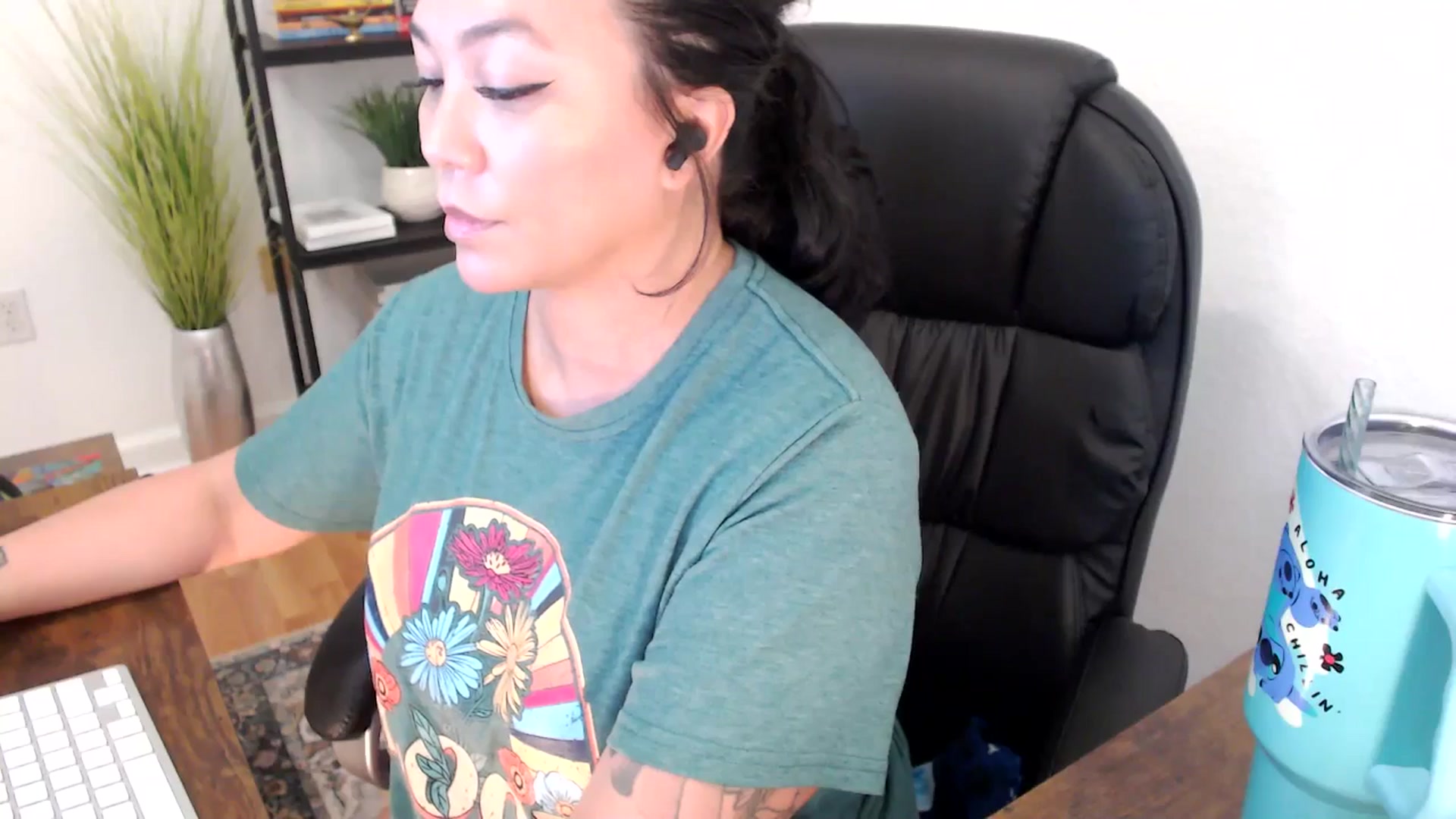 Gallery image thumbnail from MickaylaStar's myfreecams stream on, 01/23/2025, 21:55 image 3 of 20