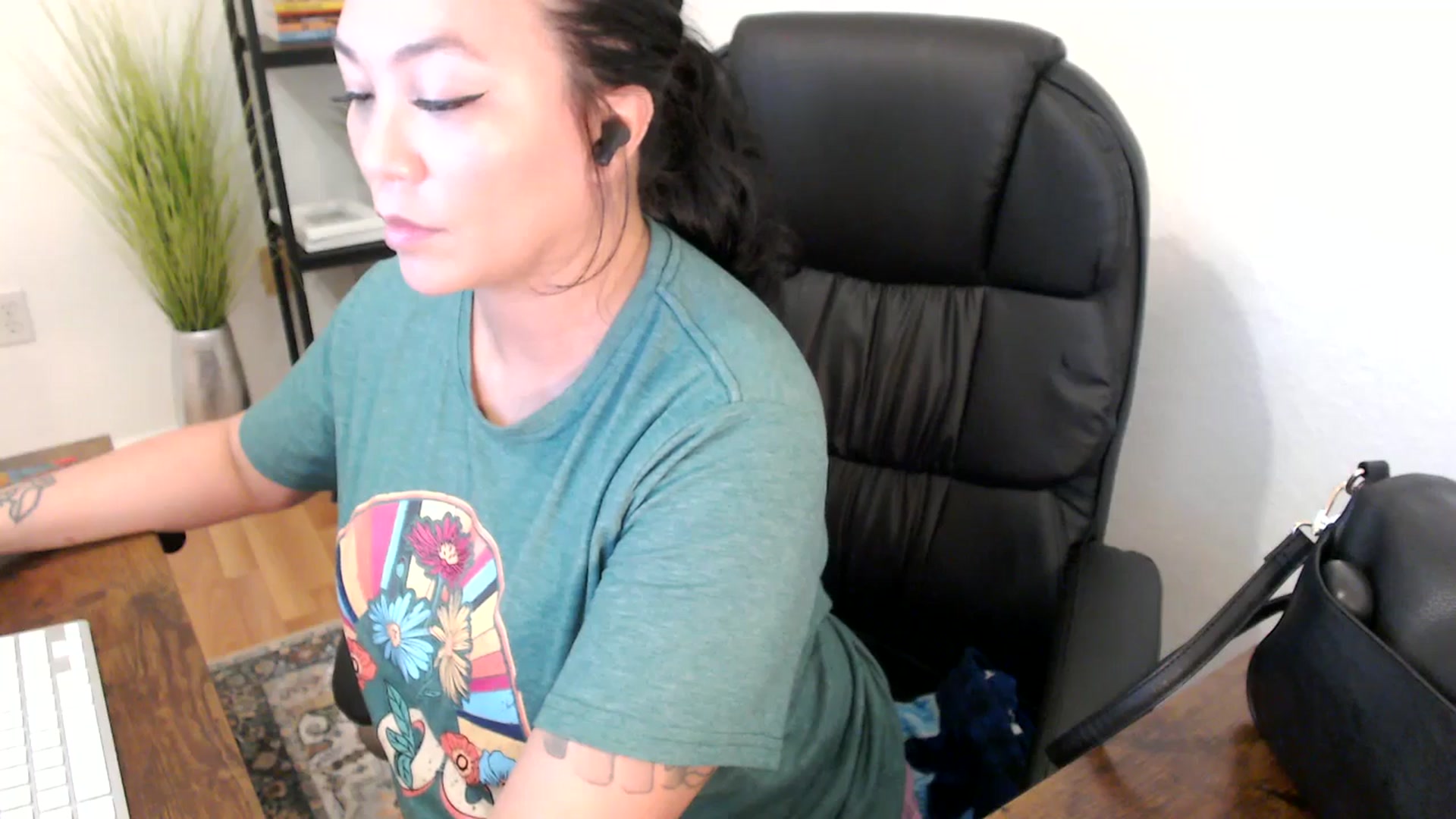 Gallery image thumbnail from MickaylaStar's myfreecams stream on, 01/23/2025, 21:55 image 20 of 20