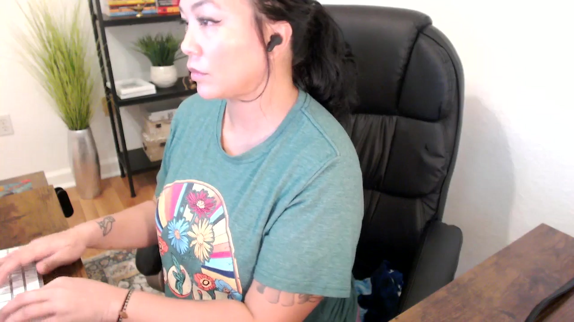 Gallery image thumbnail from MickaylaStar's myfreecams stream on, 01/23/2025, 21:55 image 19 of 20