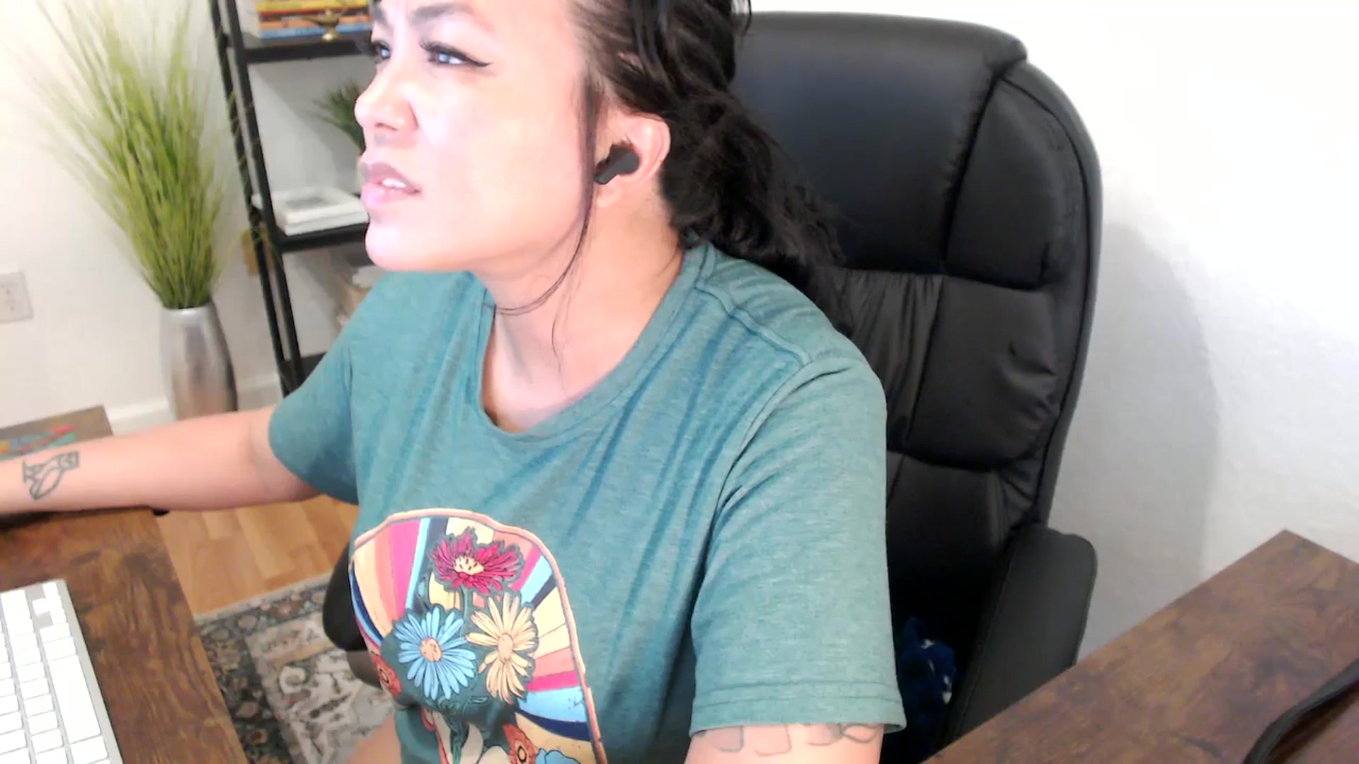 Gallery image thumbnail from MickaylaStar's myfreecams stream on, 01/23/2025, 21:55 image 14 of 20