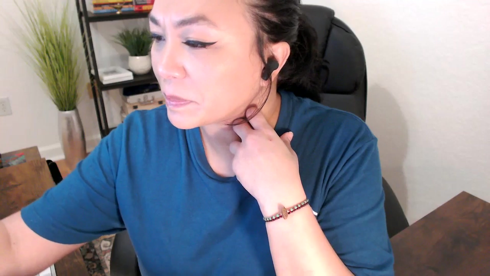 Gallery image thumbnail from MickaylaStar's myfreecams stream on, 01/24/2025, 16:37 image 9 of 20
