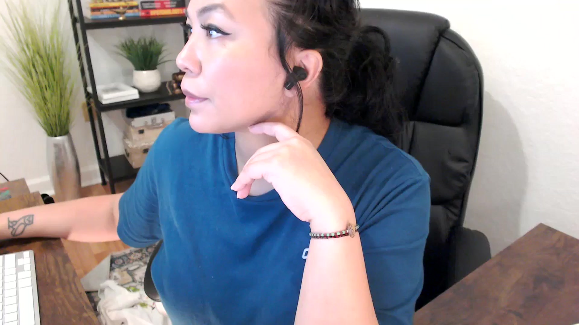 Gallery image thumbnail from MickaylaStar's myfreecams stream on, 01/24/2025, 19:47 image 1 of 20