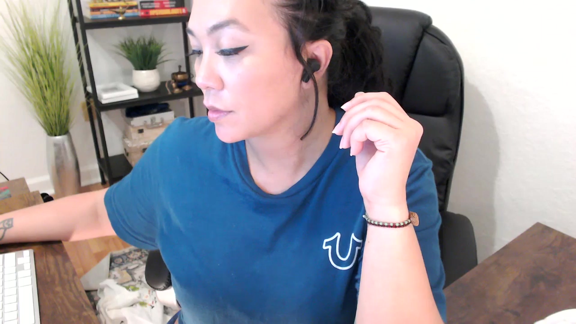 Gallery image thumbnail from MickaylaStar's myfreecams stream on, 01/24/2025, 19:47 image 20 of 20