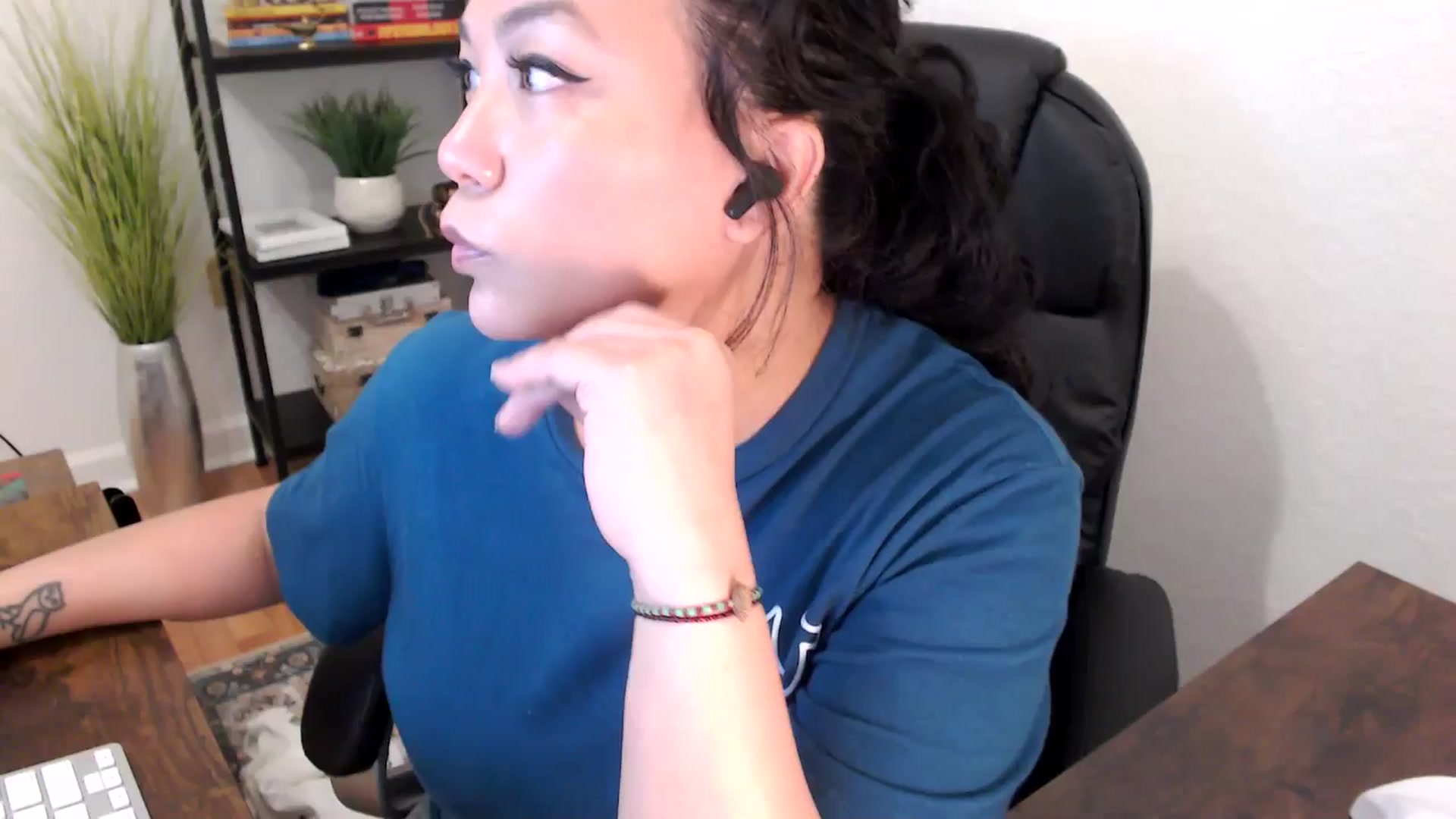 Gallery image thumbnail from MickaylaStar's myfreecams stream on, 01/24/2025, 20:31 image 2 of 20