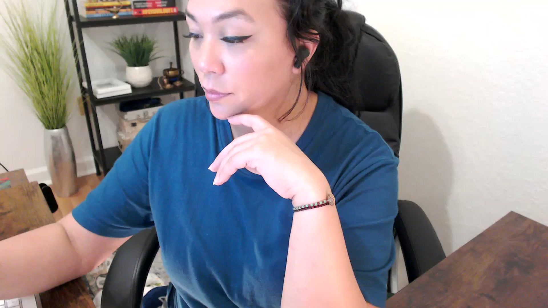 Gallery image thumbnail from MickaylaStar's myfreecams stream on, 01/24/2025, 21:28 image 5 of 20