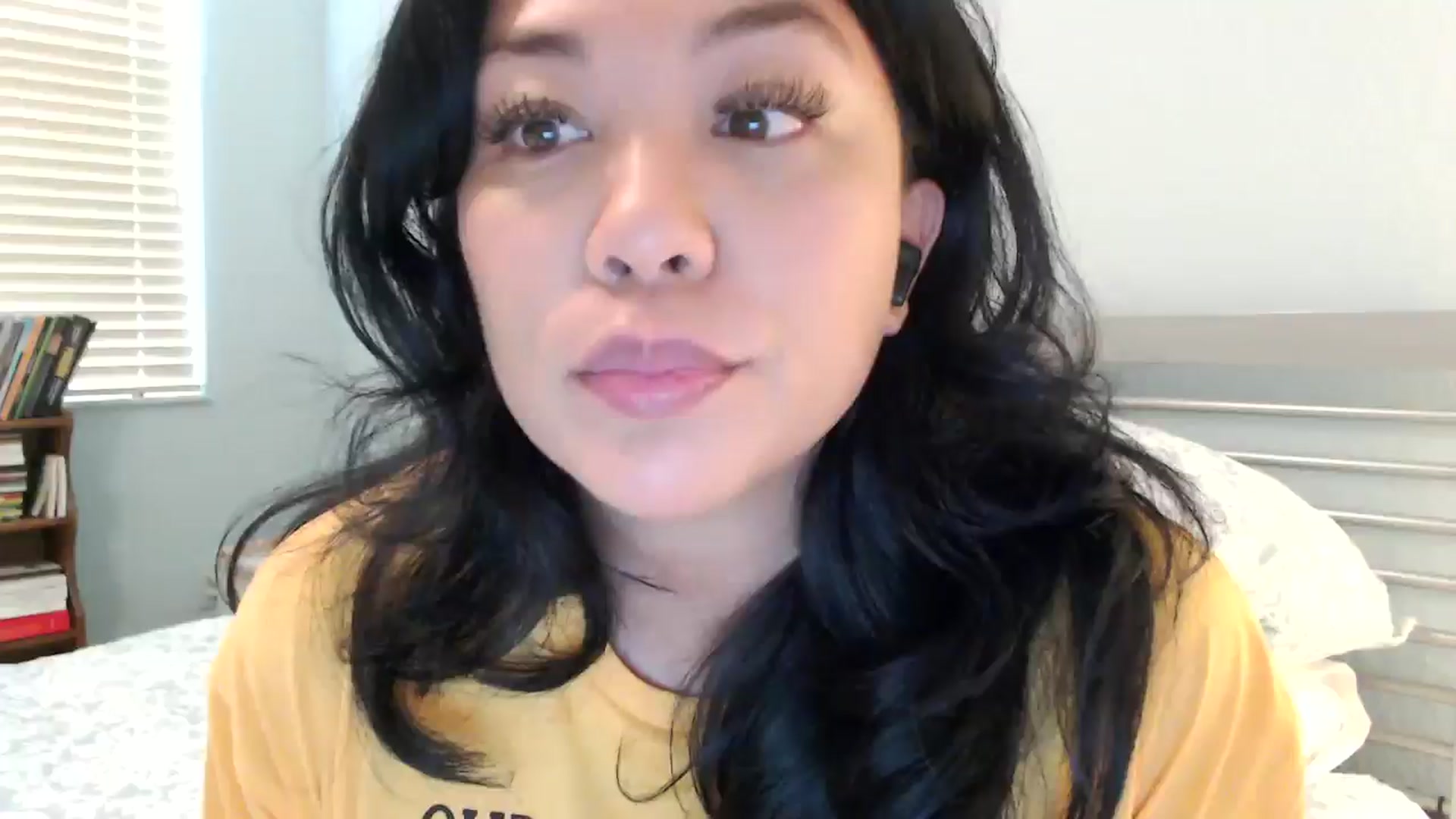 Gallery image thumbnail from MickaylaStar's myfreecams stream on, 01/27/2025, 20:26 image 4 of 20