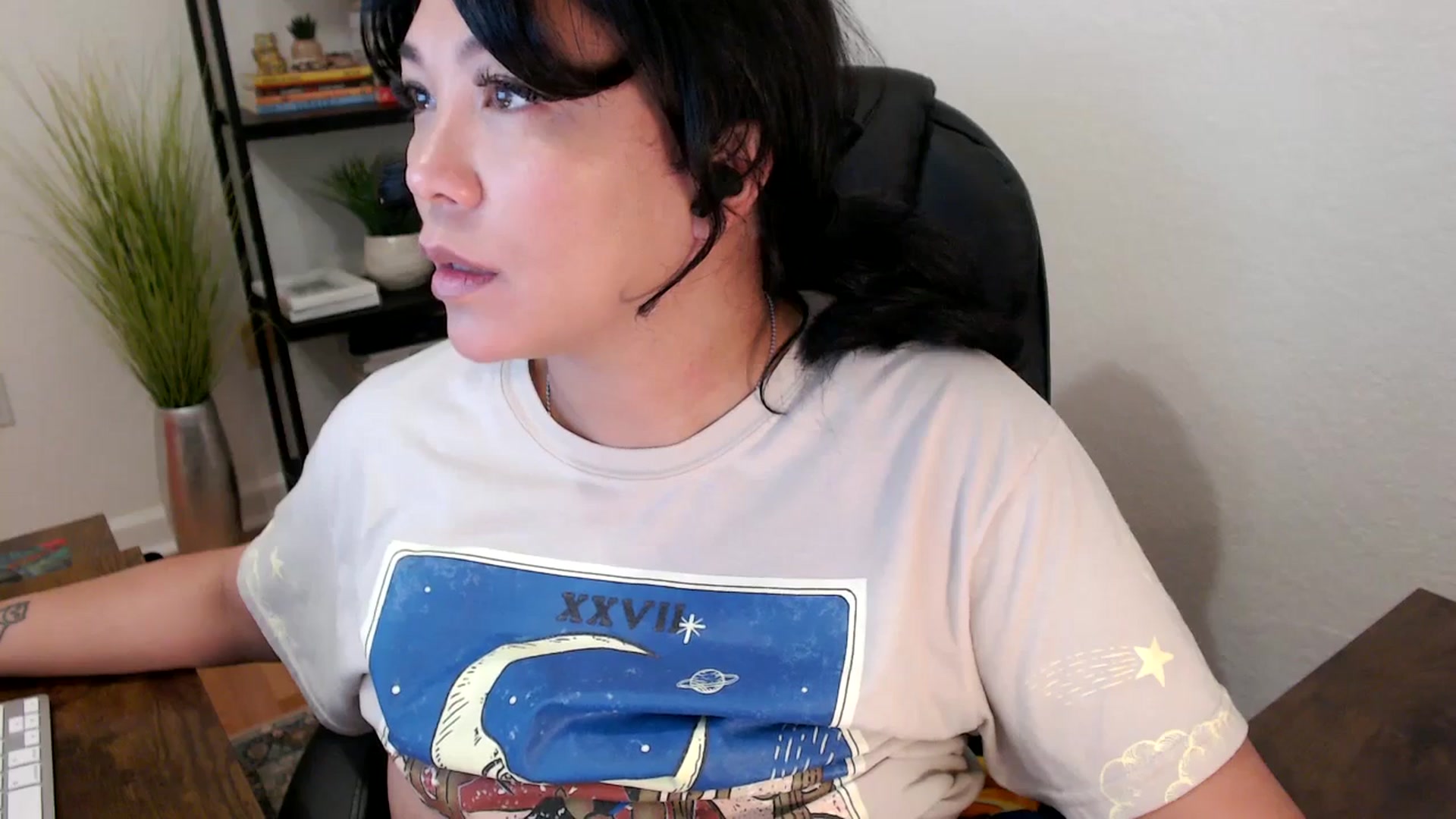Gallery image thumbnail from MickaylaStar's myfreecams stream on, 01/28/2025, 16:46 image 15 of 20