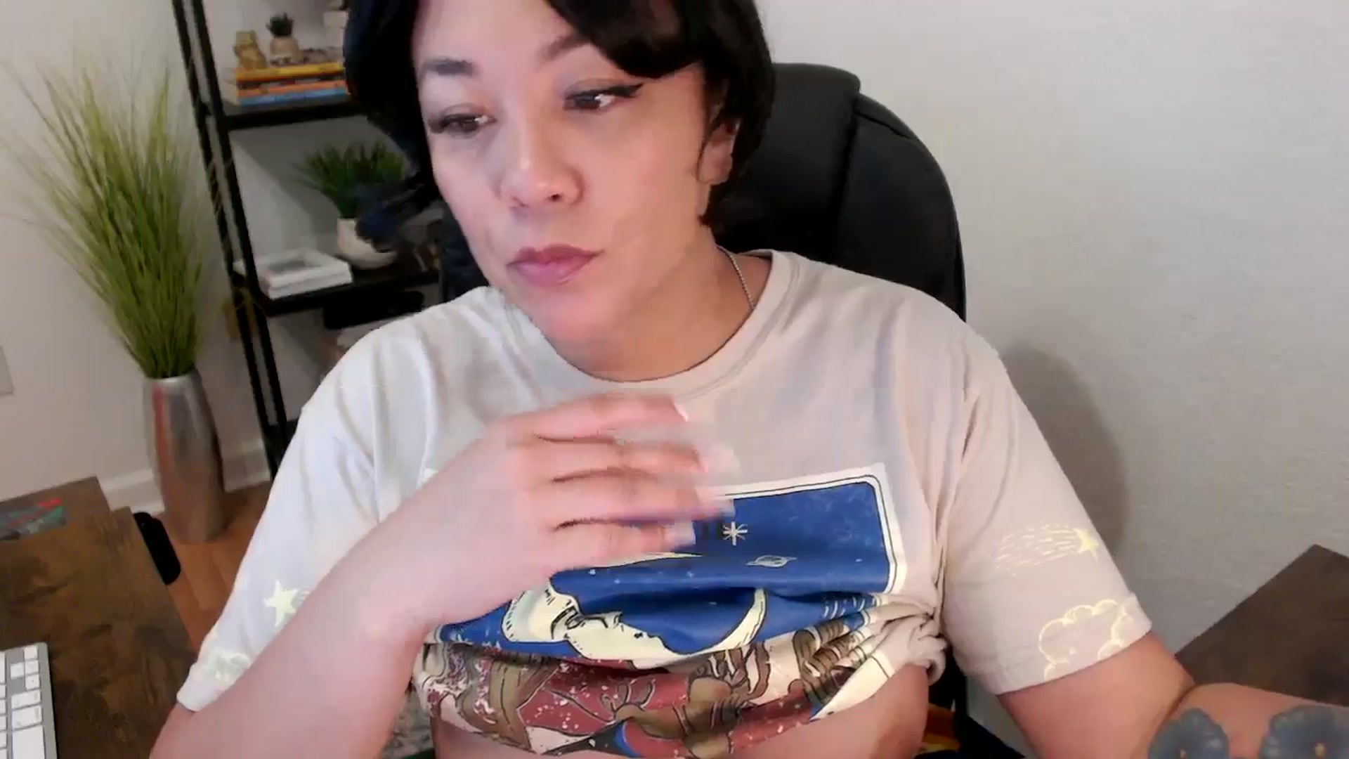 Gallery image thumbnail from MickaylaStar's myfreecams stream on, 01/28/2025, 16:46 image 6 of 20
