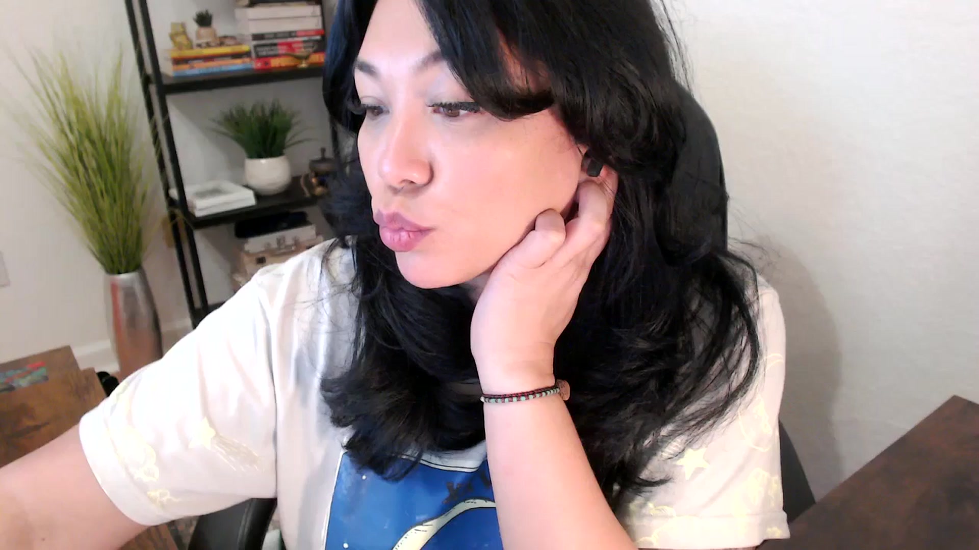 Gallery image thumbnail from MickaylaStar's myfreecams stream on, 01/28/2025, 17:36 image 11 of 20