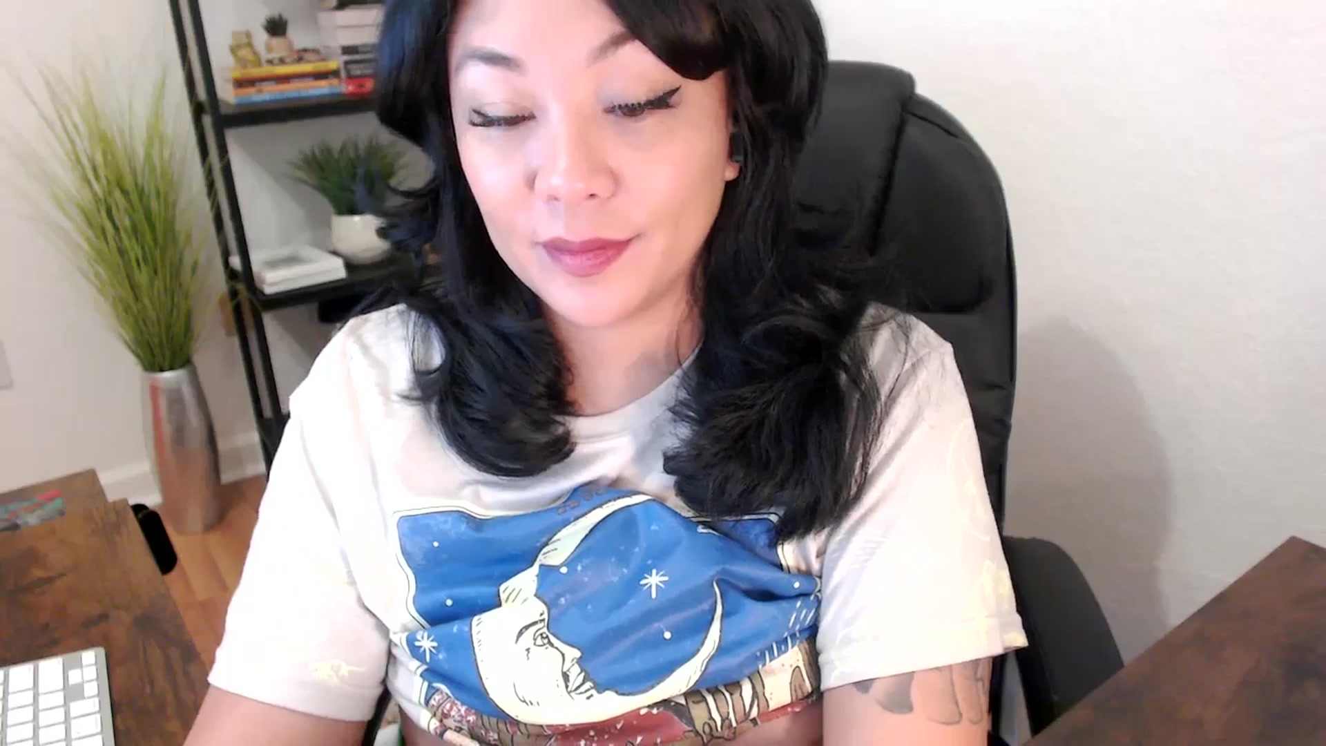 Gallery image thumbnail from MickaylaStar's myfreecams stream on, 01/28/2025, 17:36 image 5 of 20