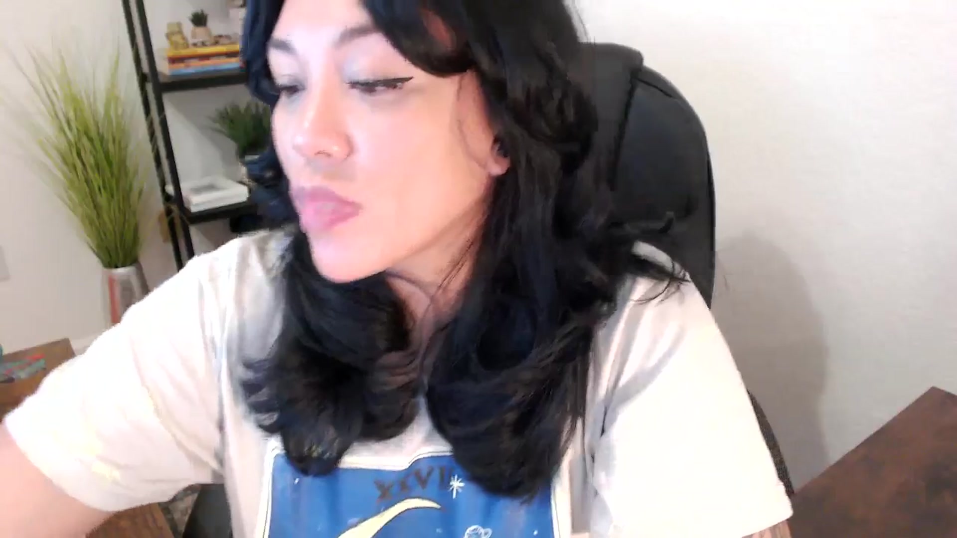 Gallery image thumbnail from MickaylaStar's myfreecams stream on, 01/28/2025, 17:36 image 17 of 20
