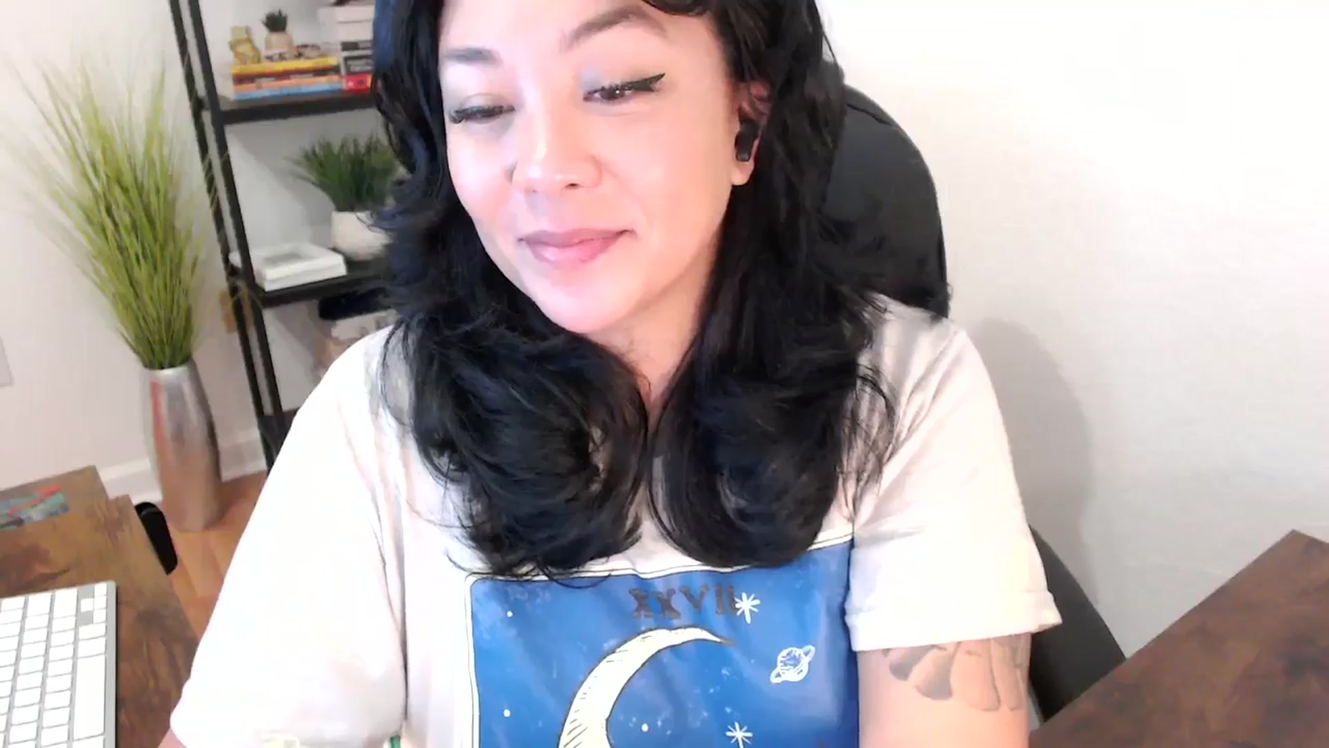 Gallery image thumbnail from MickaylaStar's myfreecams stream on, 01/28/2025, 19:18 image 4 of 20