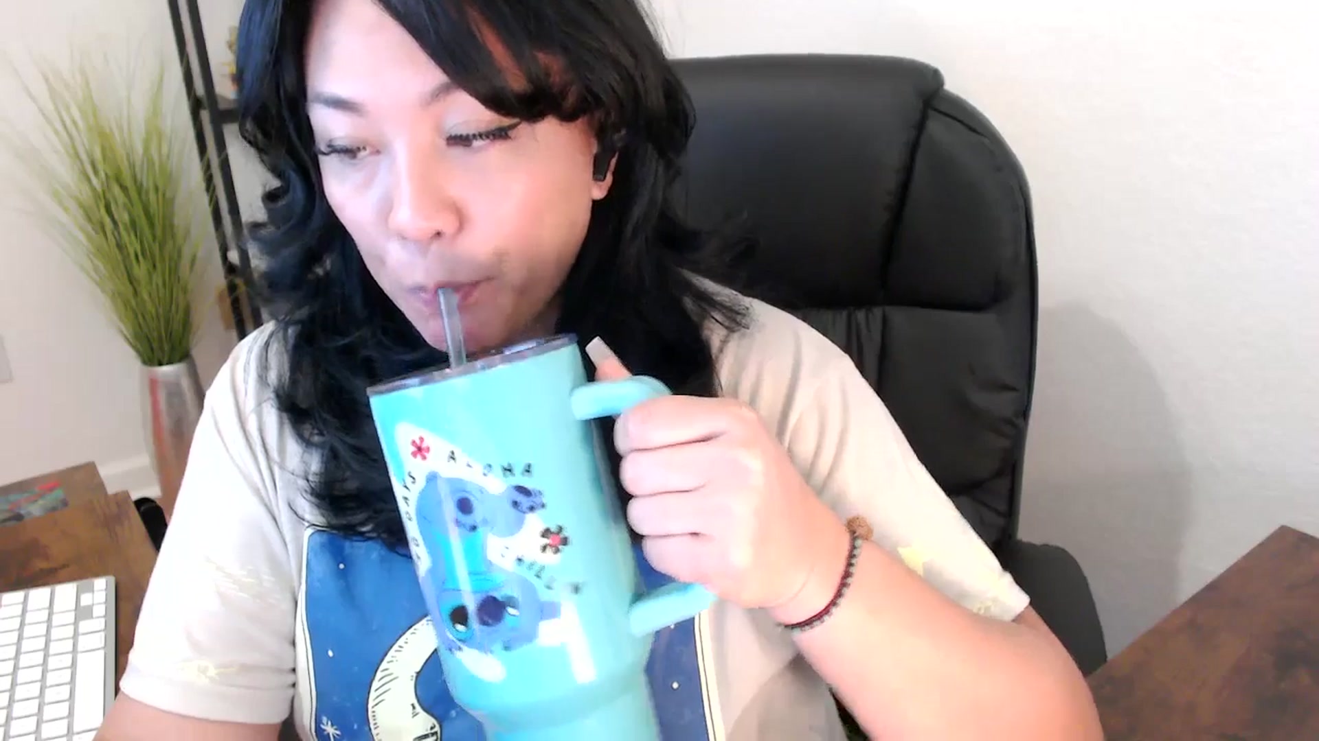 Gallery image thumbnail from MickaylaStar's myfreecams stream on, 01/28/2025, 19:18 image 3 of 20