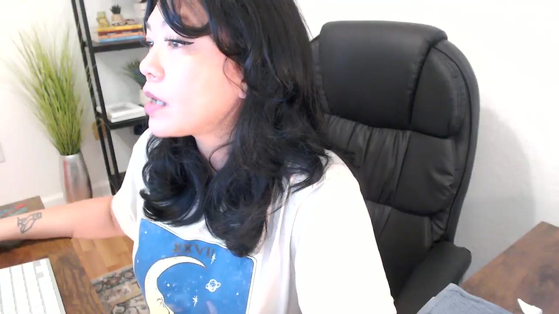 Gallery image thumbnail from MickaylaStar's myfreecams stream on, 01/28/2025, 20:06 image 9 of 20