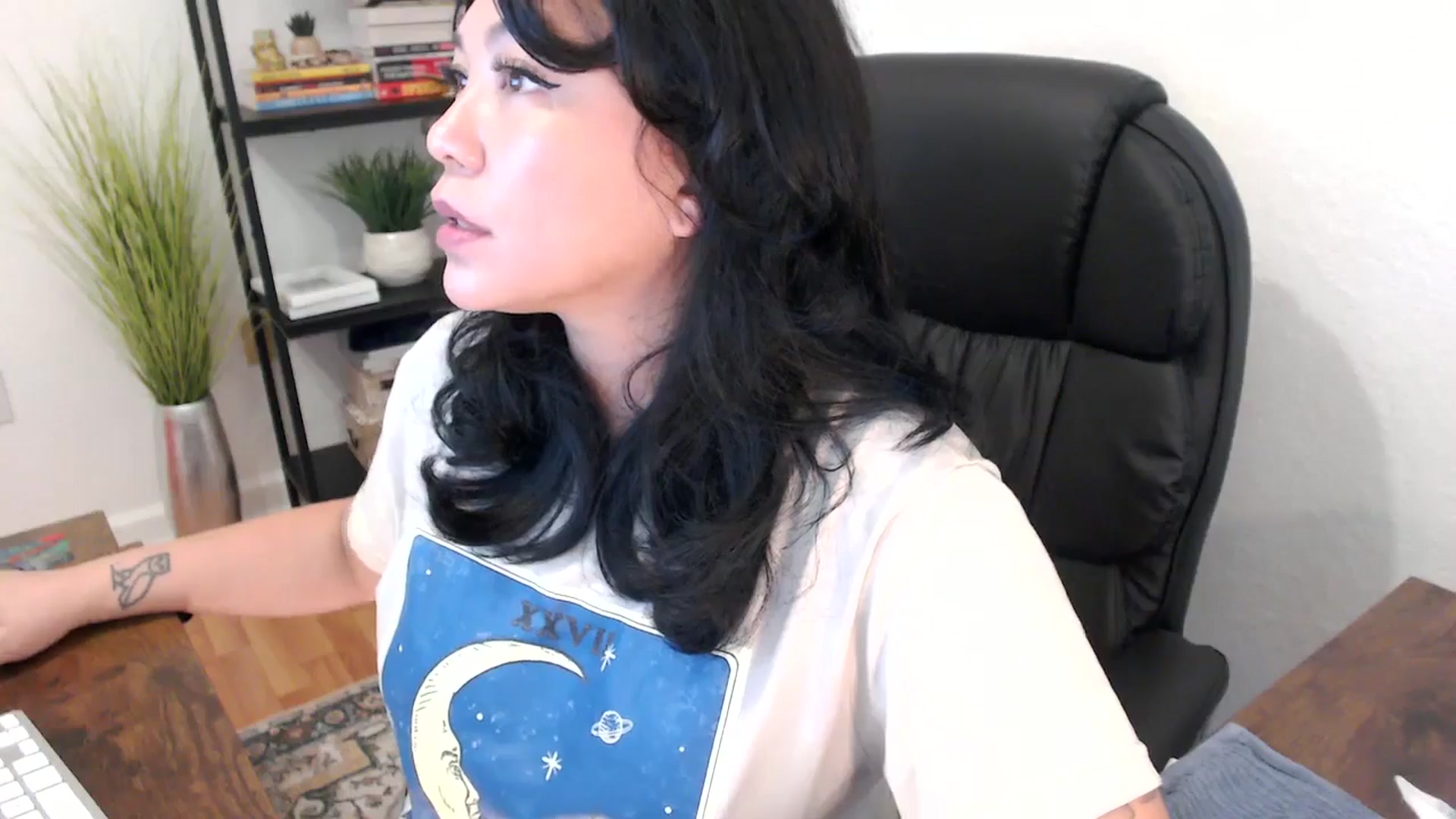 Gallery image thumbnail from MickaylaStar's myfreecams stream on, 01/28/2025, 20:06 image 7 of 20