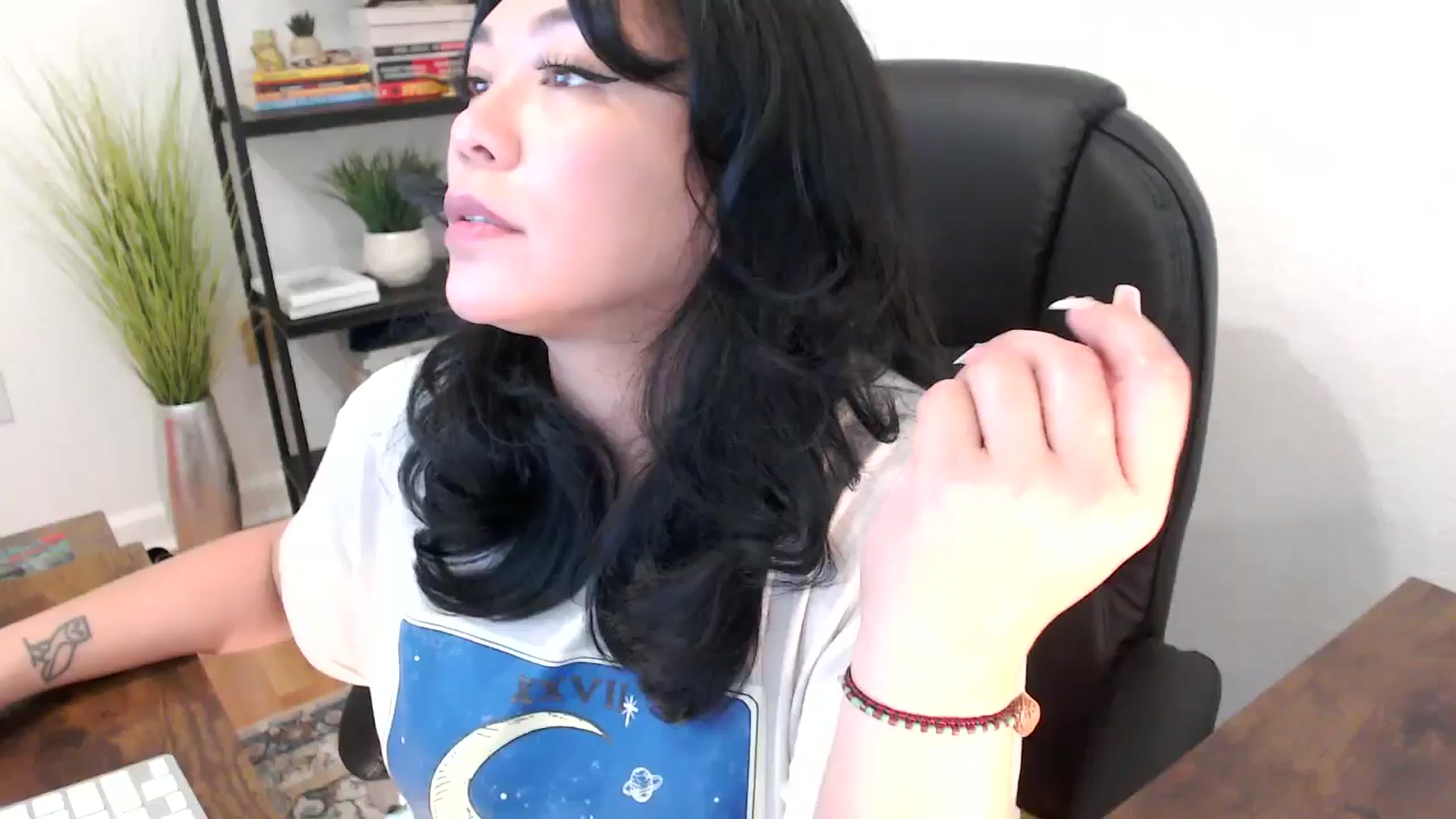Gallery image thumbnail from MickaylaStar's myfreecams stream on, 01/28/2025, 20:06 image 20 of 20