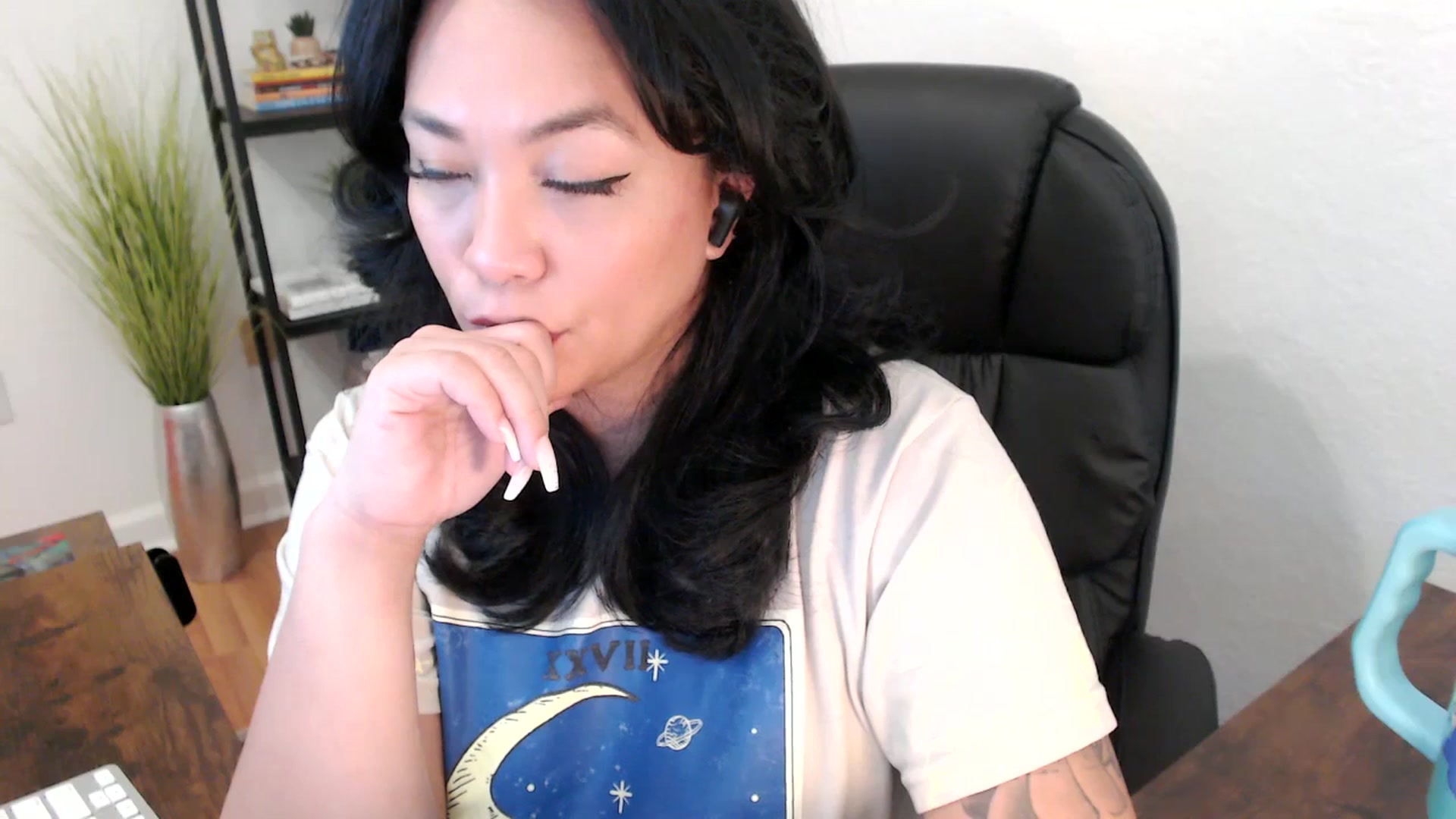 Gallery image thumbnail from MickaylaStar's myfreecams stream on, 01/28/2025, 20:50 image 14 of 20