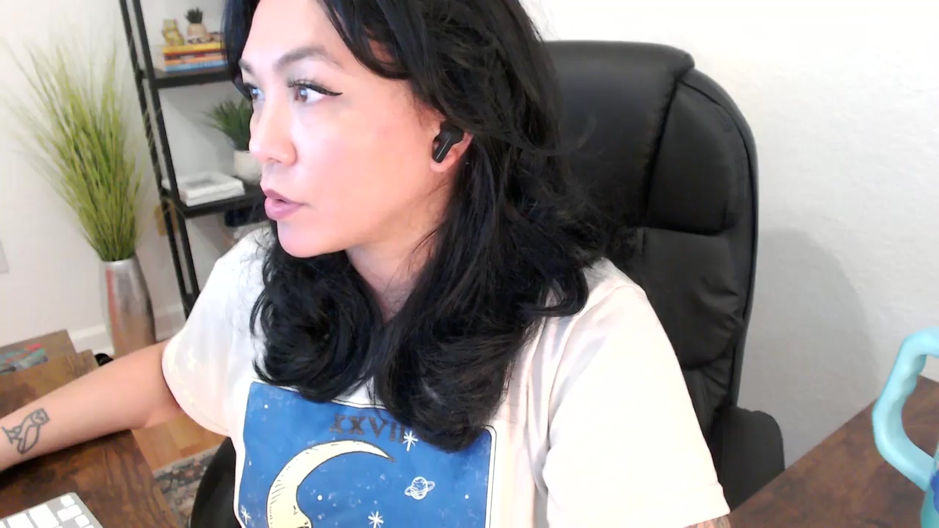 Gallery image thumbnail from MickaylaStar's myfreecams stream on, 01/28/2025, 20:50 image 12 of 20