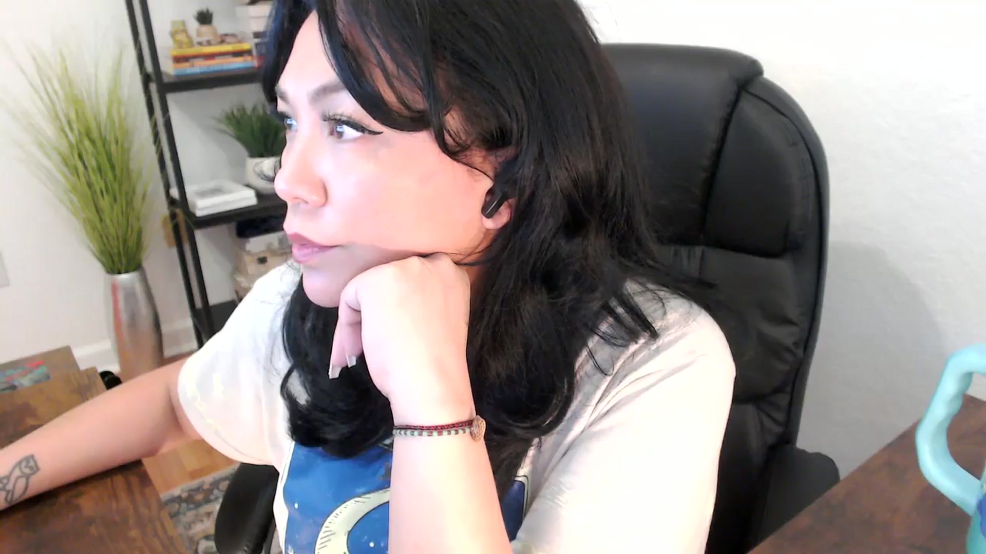 Gallery image thumbnail from MickaylaStar's myfreecams stream on, 01/28/2025, 20:50 image 4 of 20