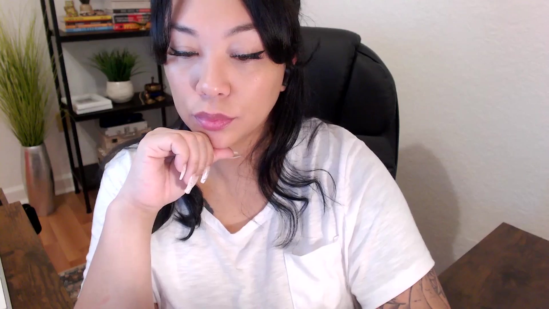 Gallery image thumbnail from MickaylaStar's myfreecams stream on, 01/29/2025, 16:42 image 3 of 20