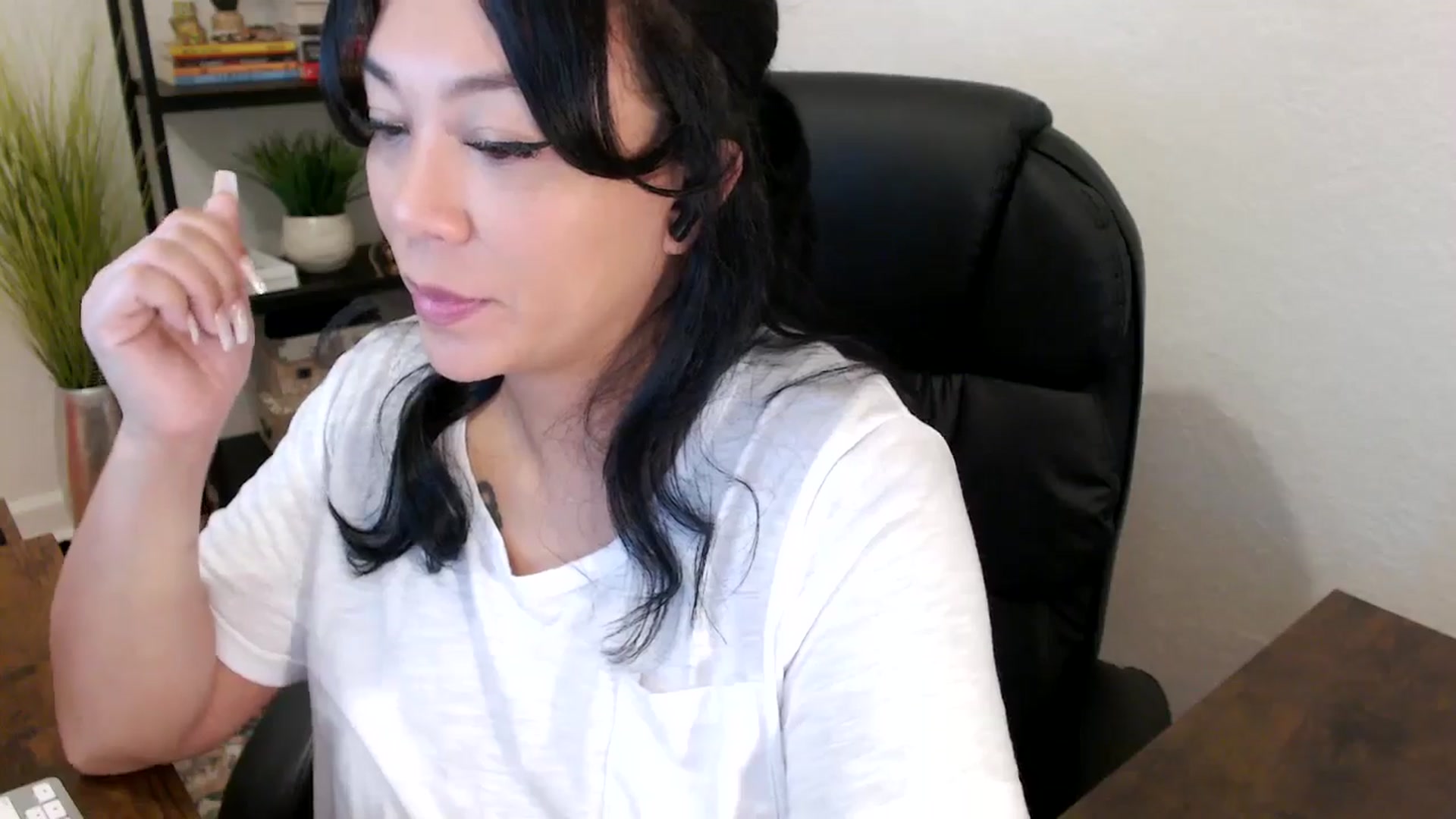 Gallery image thumbnail from MickaylaStar's myfreecams stream on, 01/29/2025, 16:42 image 4 of 20