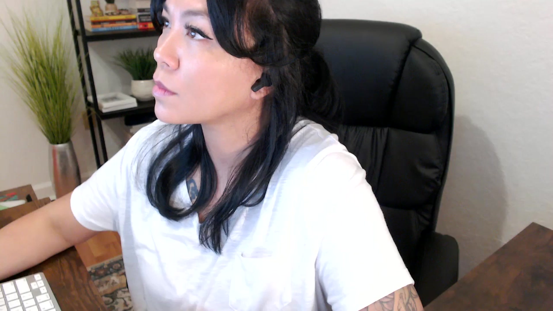 Gallery image thumbnail from MickaylaStar's myfreecams stream on, 01/29/2025, 17:34 image 4 of 20