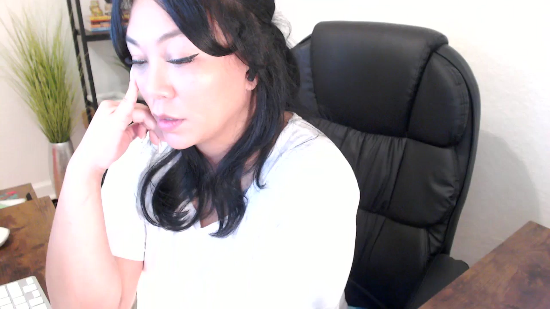 Gallery image thumbnail from MickaylaStar's myfreecams stream on, 01/29/2025, 17:34 image 19 of 20