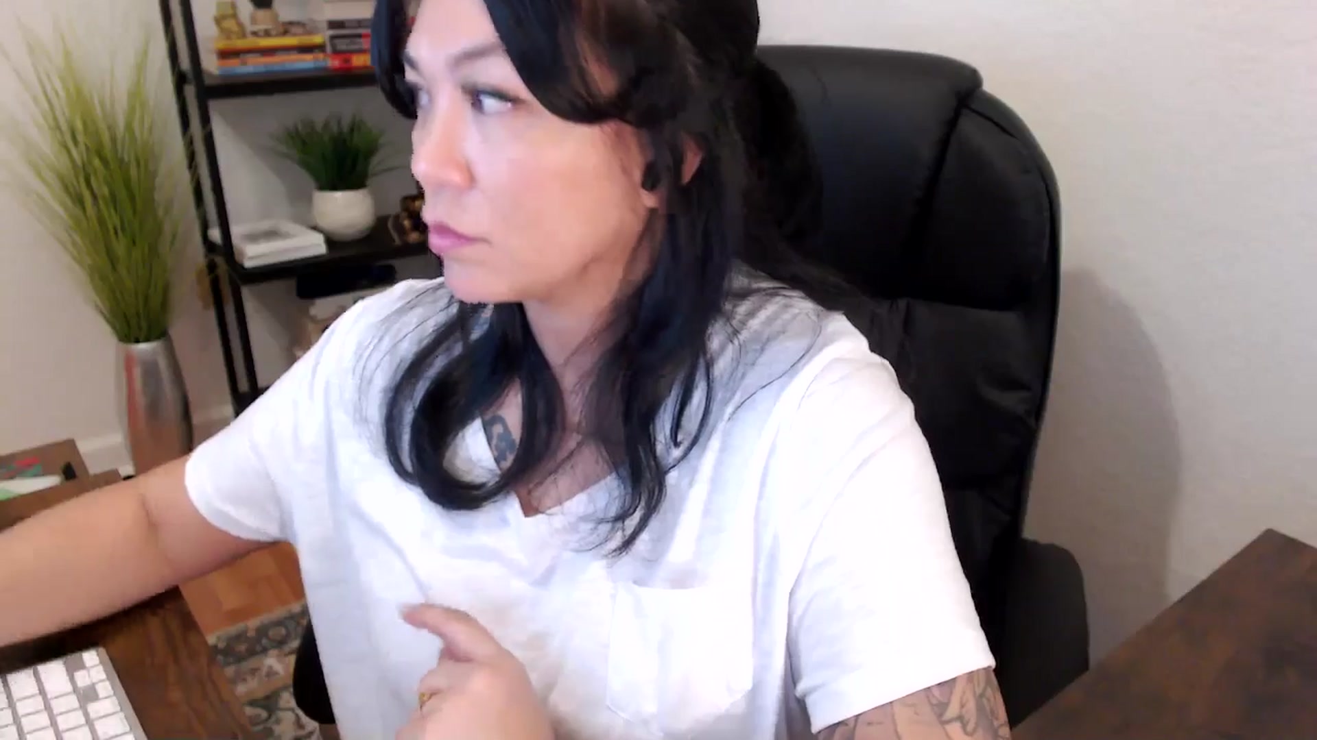 Gallery image thumbnail from MickaylaStar's myfreecams stream on, 01/29/2025, 17:34 image 3 of 20