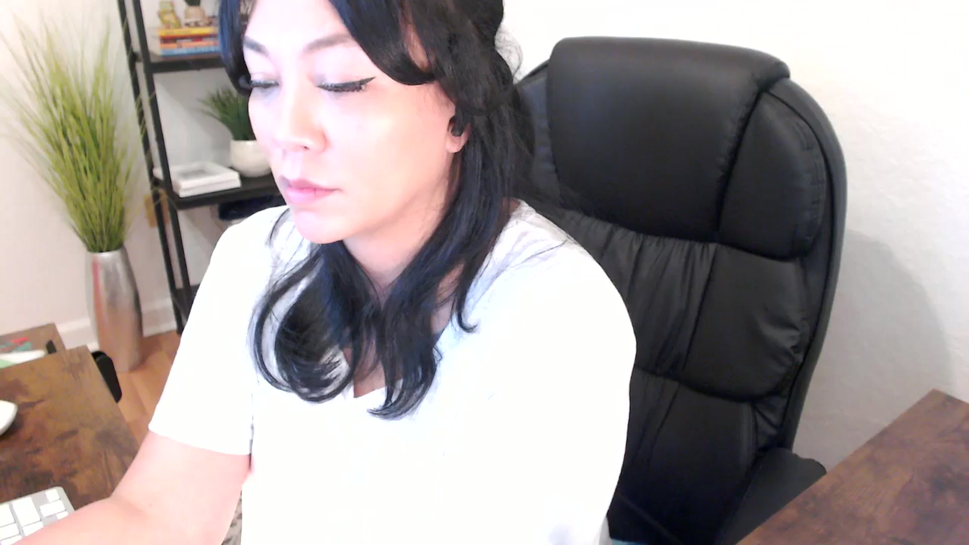Gallery image thumbnail from MickaylaStar's myfreecams stream on, 01/29/2025, 17:34 image 18 of 20
