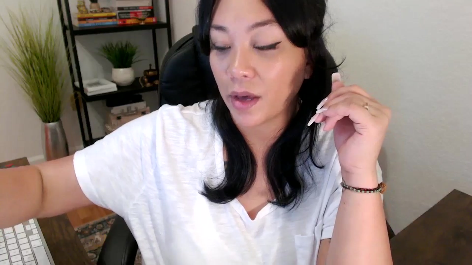 Gallery image thumbnail from MickaylaStar's myfreecams stream on, 01/29/2025, 18:55 image 15 of 20
