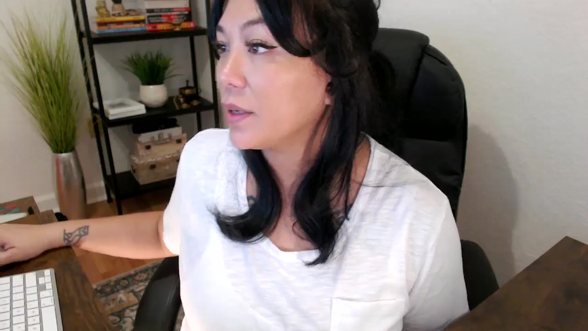Gallery image thumbnail from MickaylaStar's myfreecams stream on, 01/29/2025, 18:55 image 3 of 20