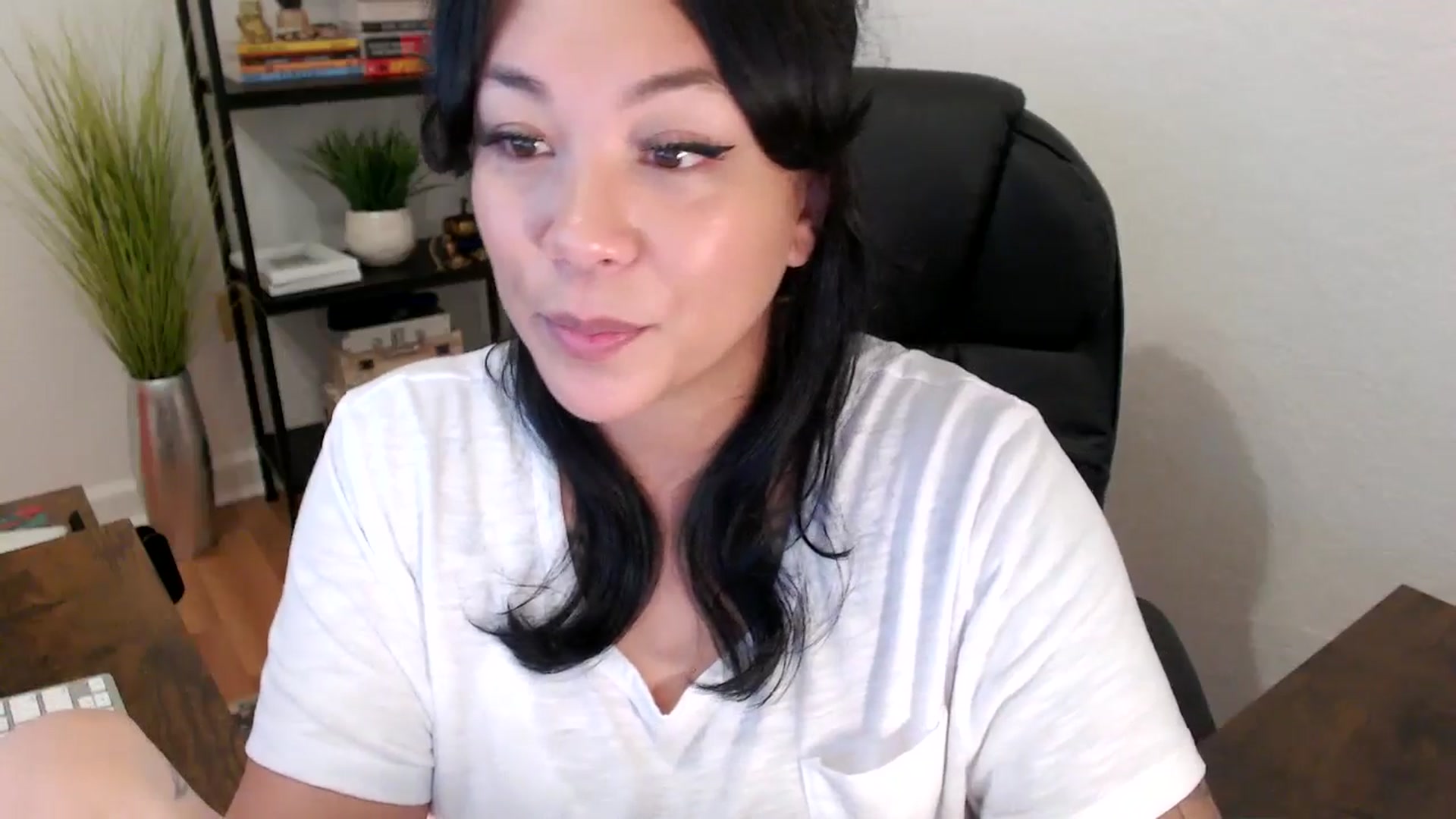 Gallery image thumbnail from MickaylaStar's myfreecams stream on, 01/29/2025, 18:55 image 10 of 20