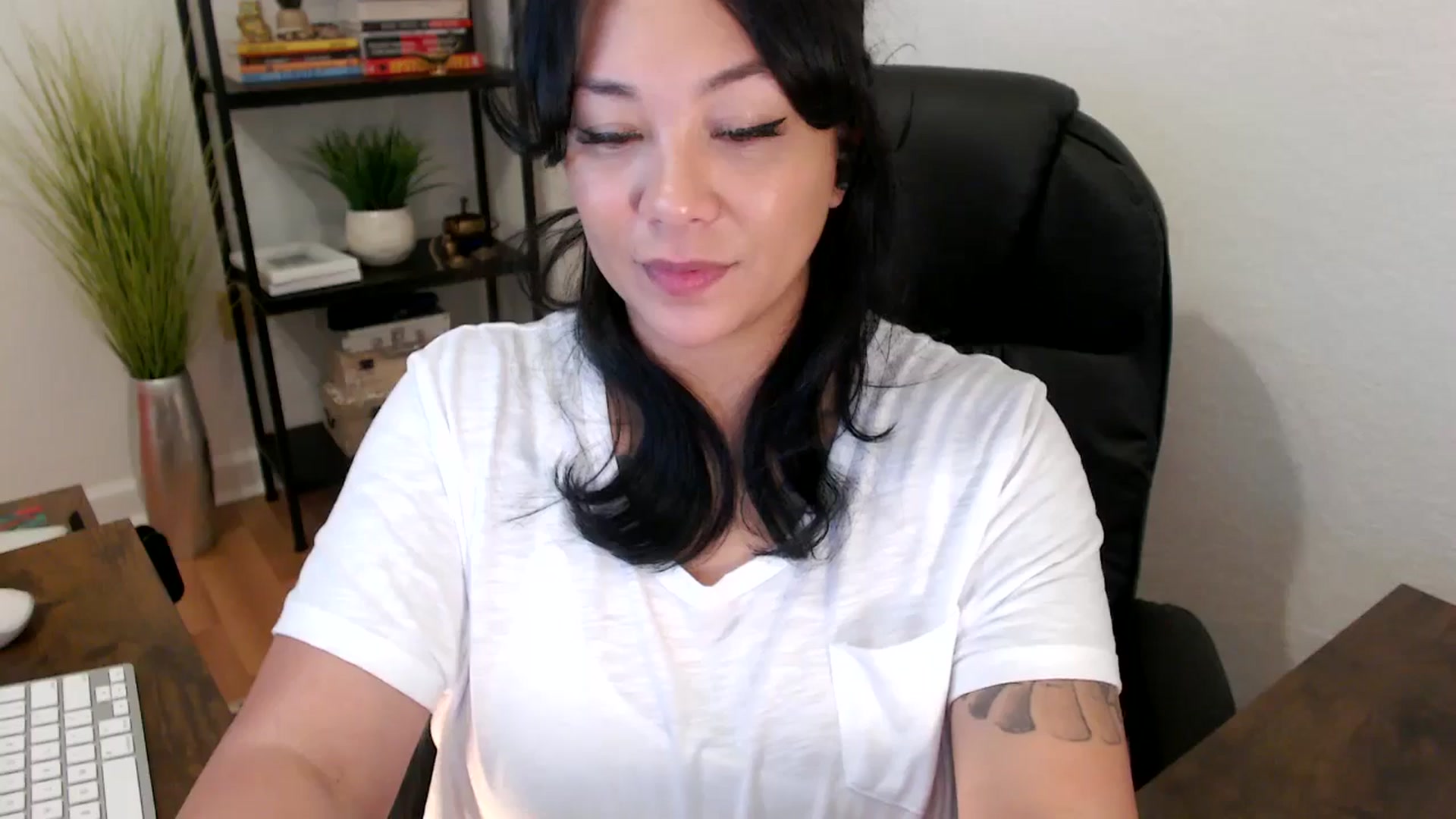 Gallery image thumbnail from MickaylaStar's myfreecams stream on, 01/29/2025, 18:55 image 2 of 20