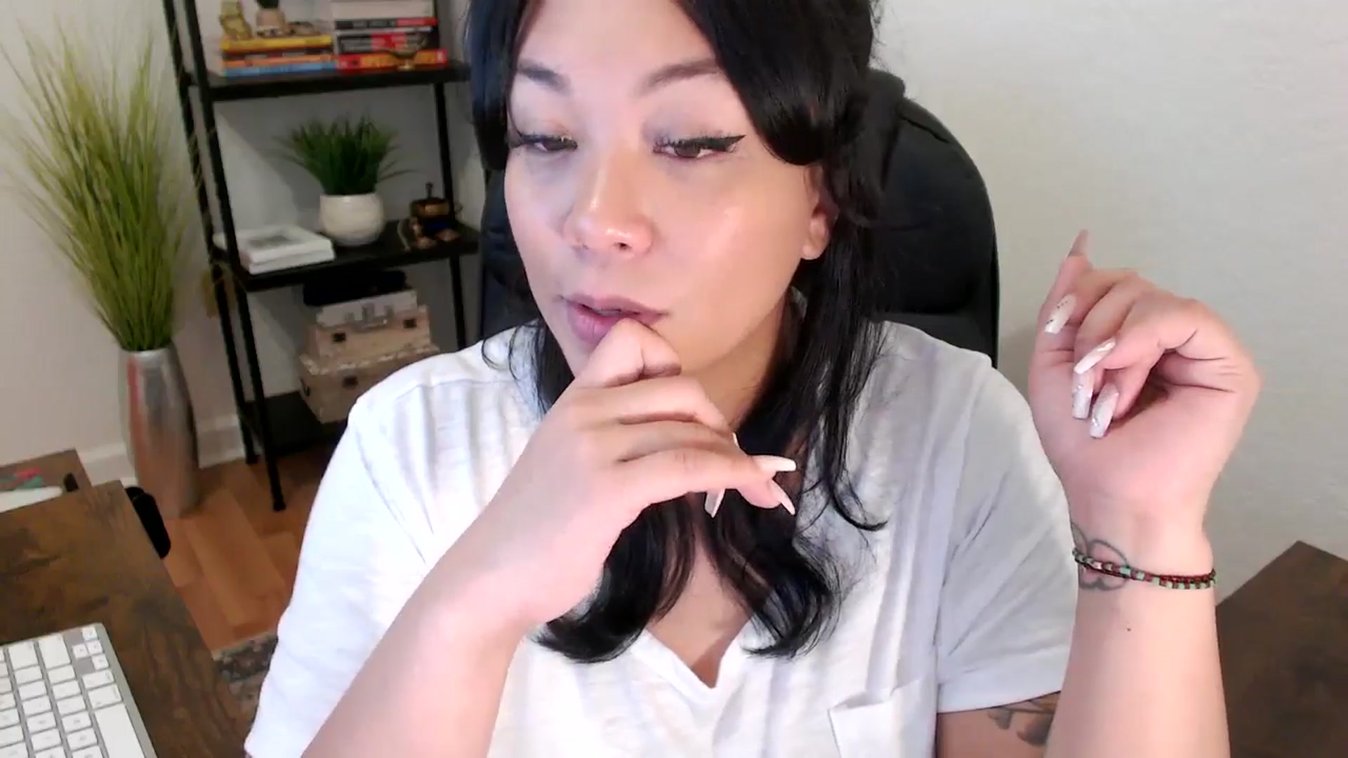 Gallery image thumbnail from MickaylaStar's myfreecams stream on, 01/29/2025, 18:55 image 14 of 20