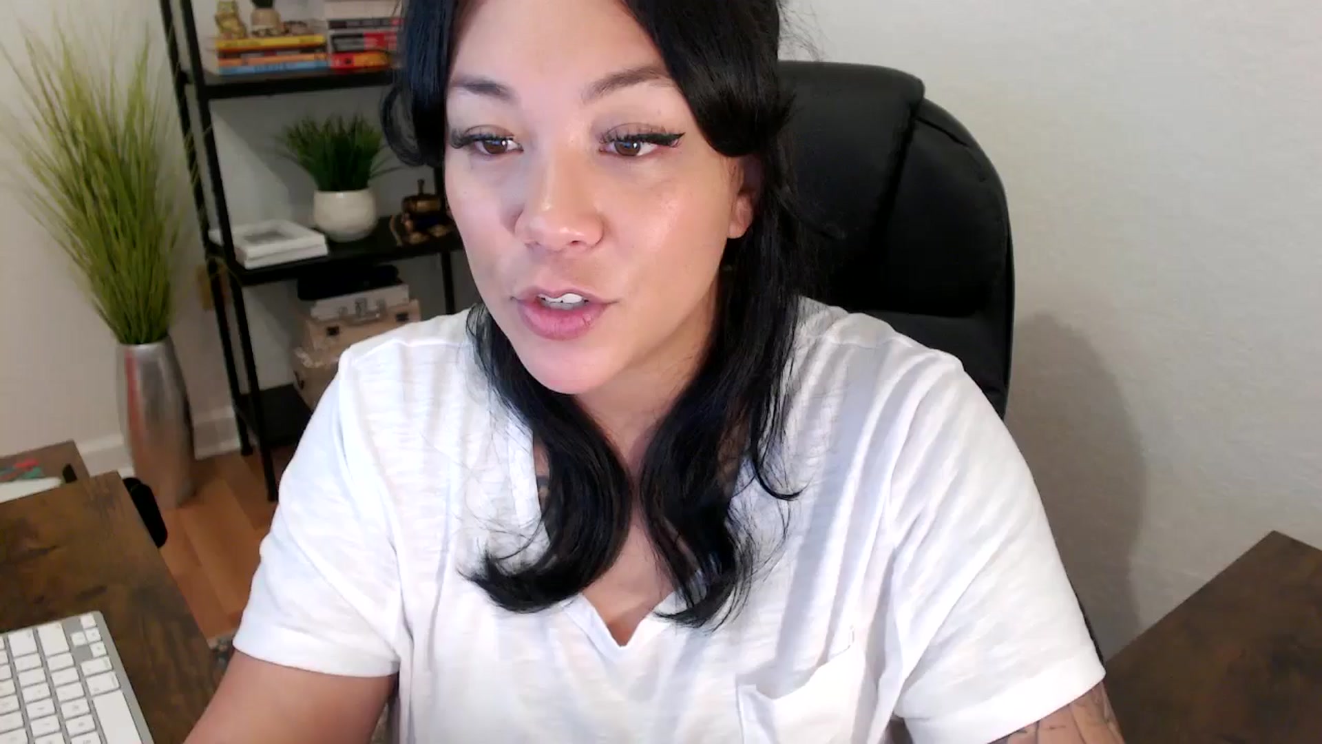 Gallery image thumbnail from MickaylaStar's myfreecams stream on, 01/29/2025, 18:55 image 12 of 20